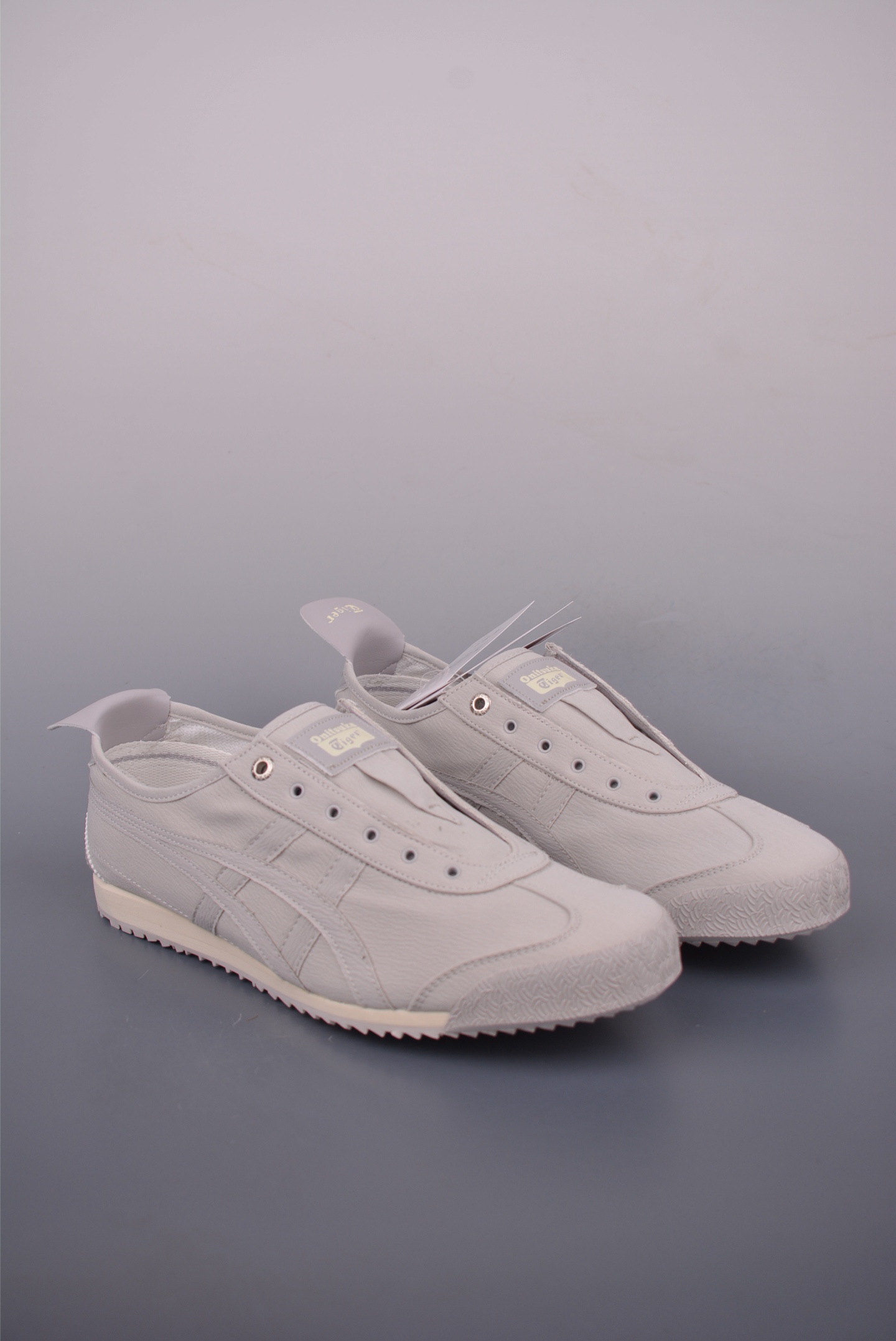 Onitsuka Tiger MEXICO 66 SLIP-ON Sneakers - Quality Craftsmanship & Comfort 2 i1753140603828 8983 0 0