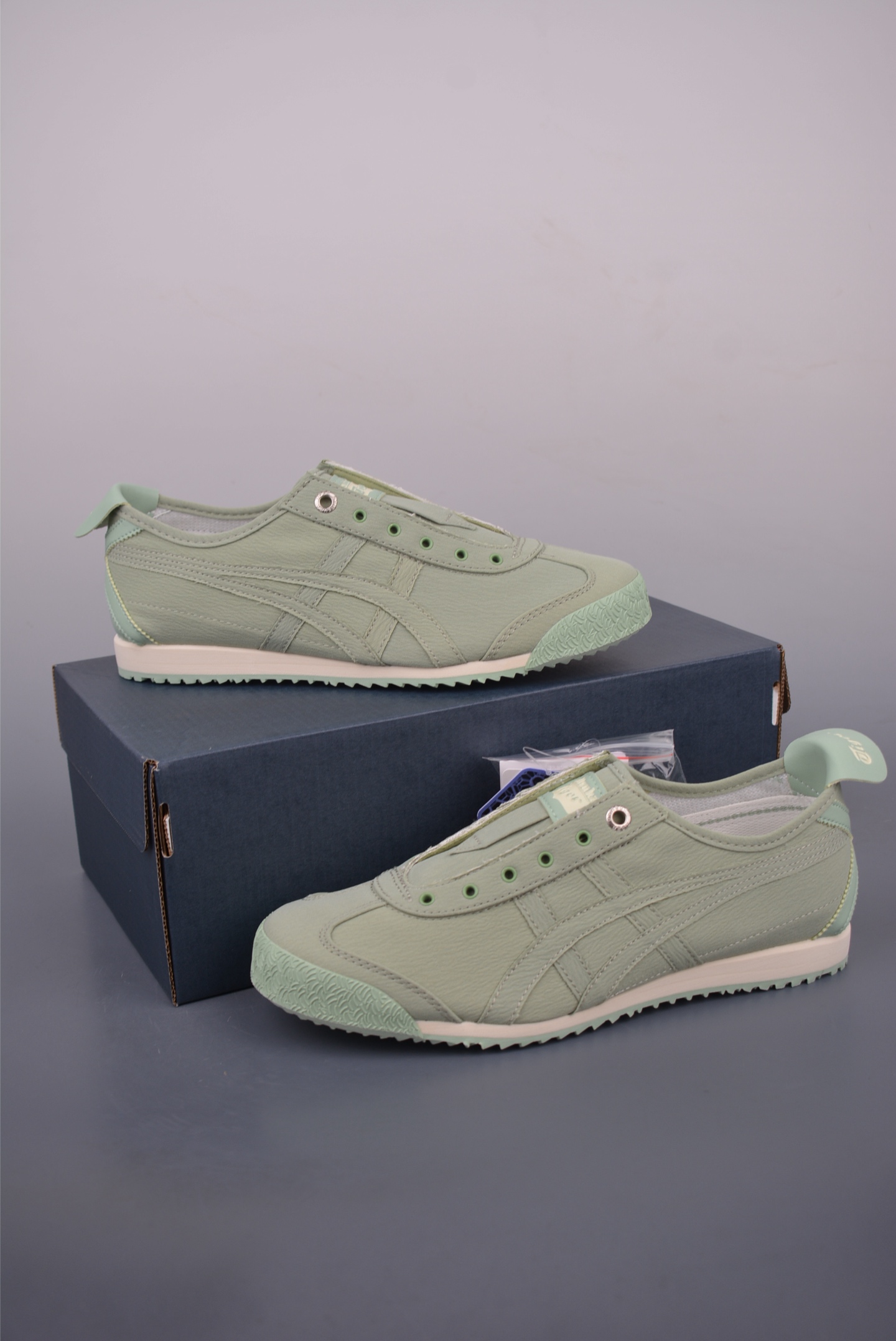Onitsuka Tiger MEXICO 66 SLIP-ON - Premium Craftsmanship, Authentic Materials 6 i1753140629475 5664 0 4