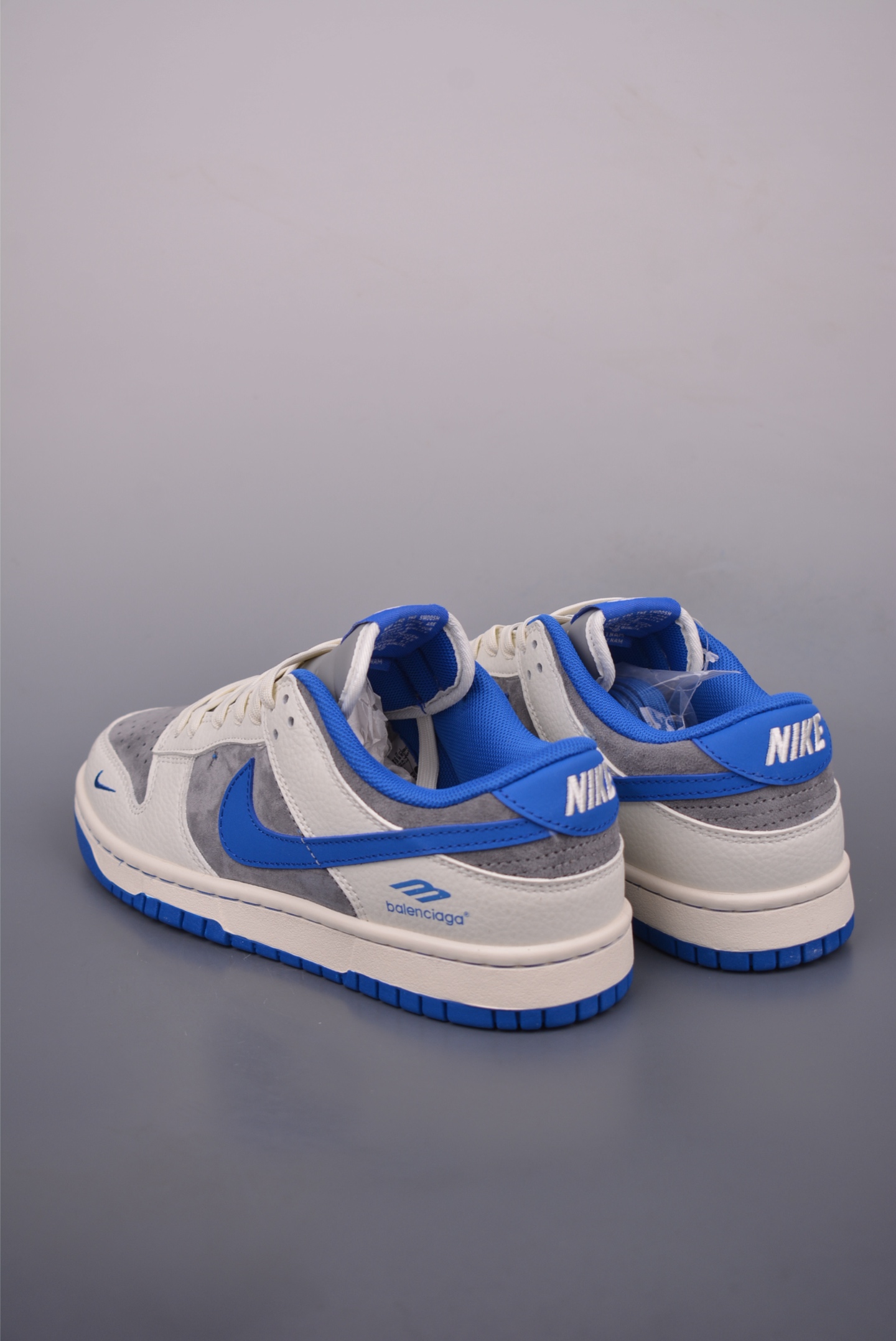 Nike SB Dunk Low Balenciaga: Premium Leather, Exclusive Design, Ultimate Comfort 2 i1753140714666 856 0 1