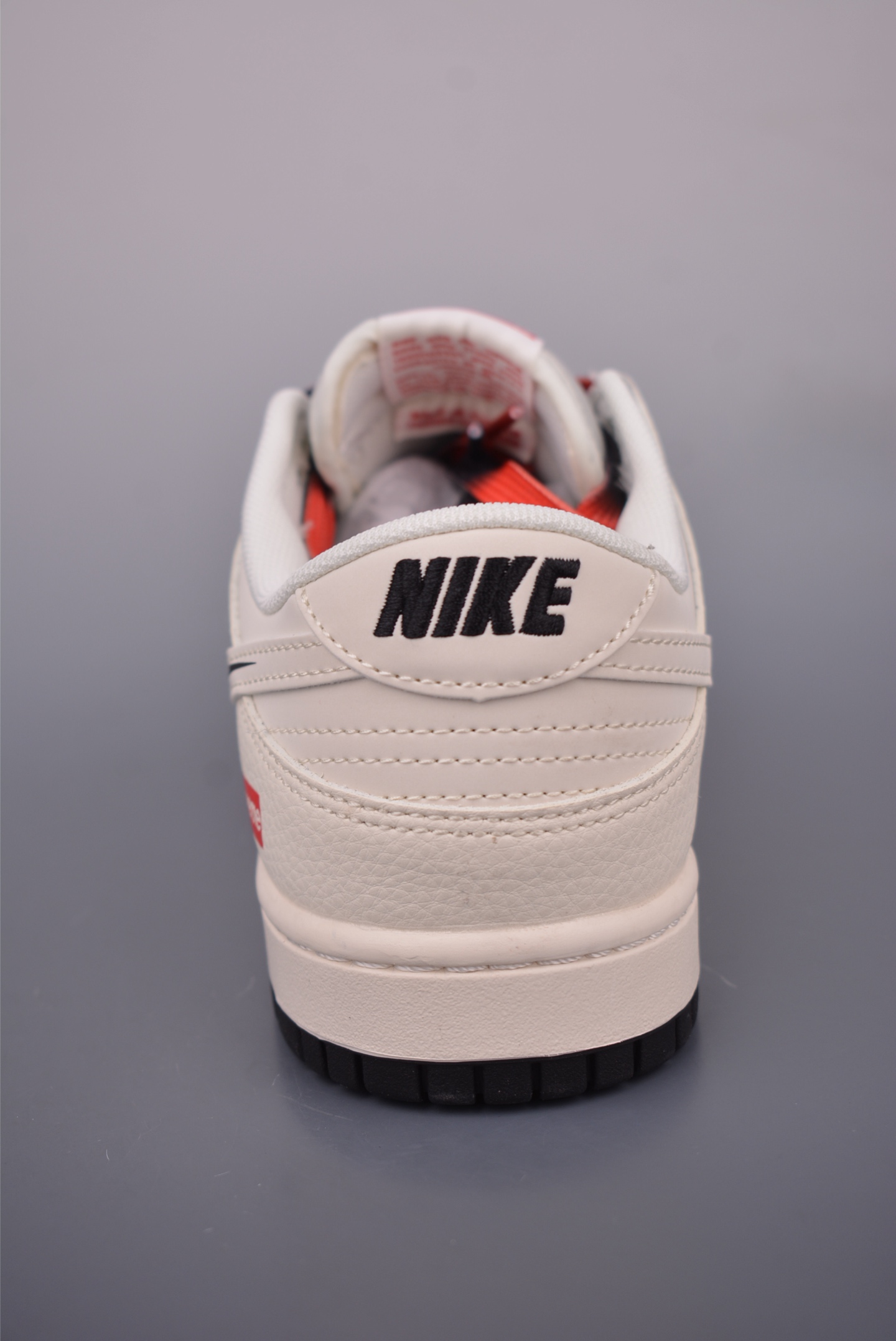 Nike SB Dunk Low Supreme Collab Premium Quality Sneakers - Ultimate Comfort 4 i1753140774798 541 0 3