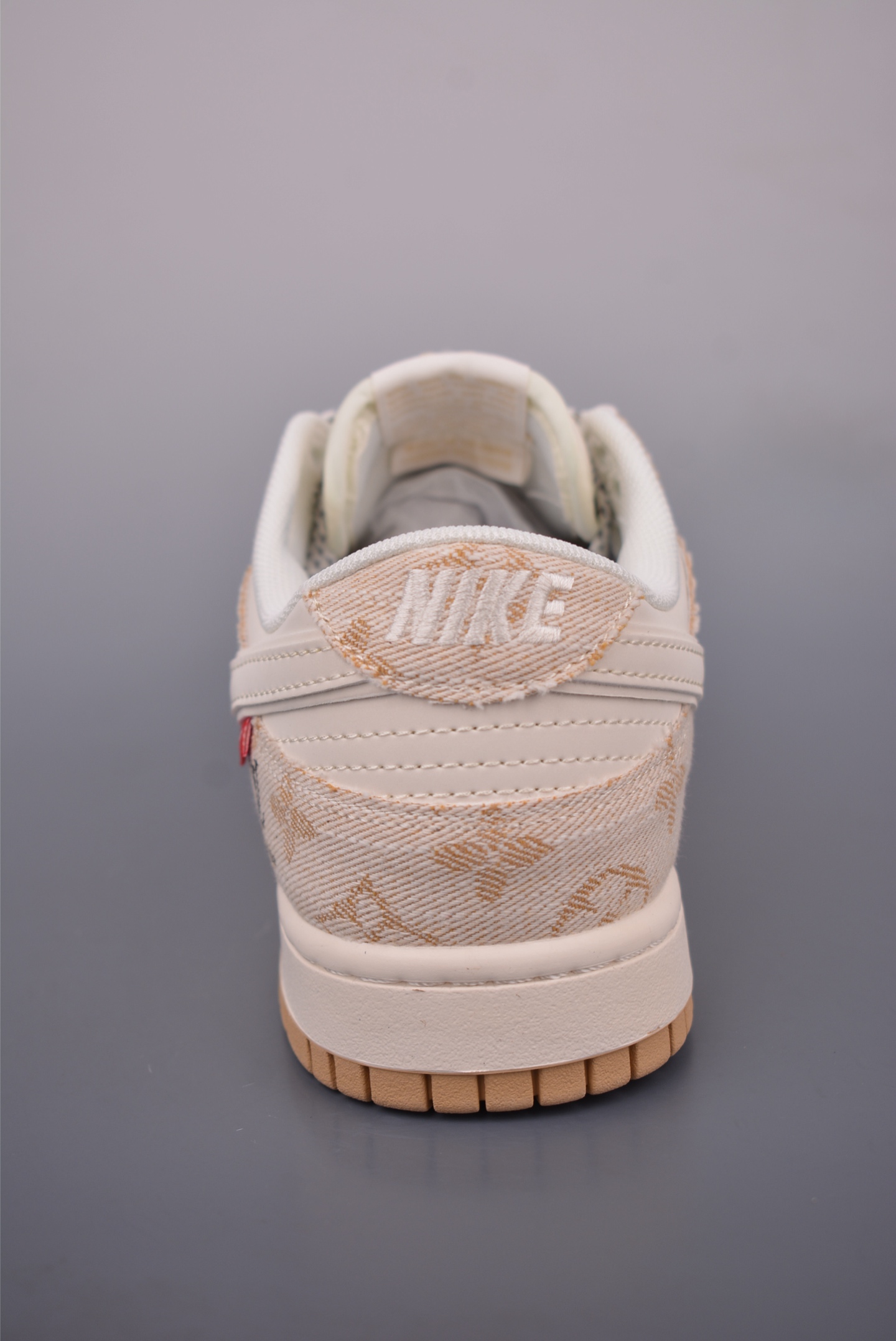 Nike SB Dunk Low Louis Vuitton Collab Premium Leather Sneakers 4 i1753140913167 466 0 3