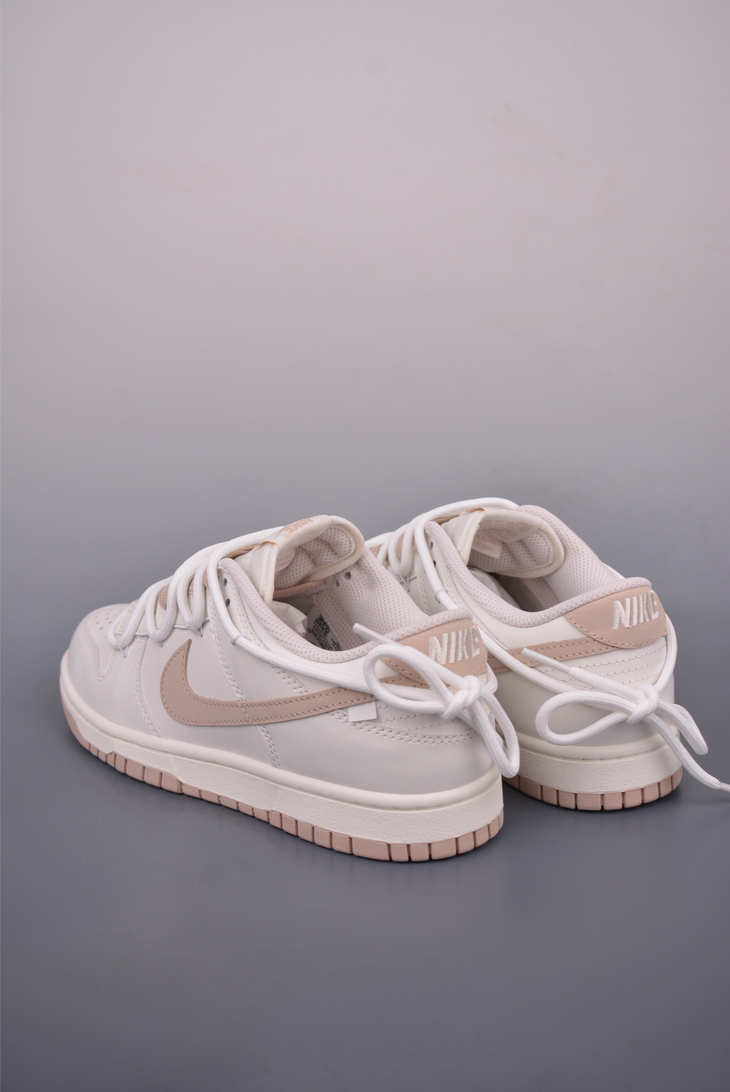 Nike SB Dunk Low "Just Do It" Deconstructed Sneakers - Premium Quality & Comfort 3 i1753140949274 1837 0 1