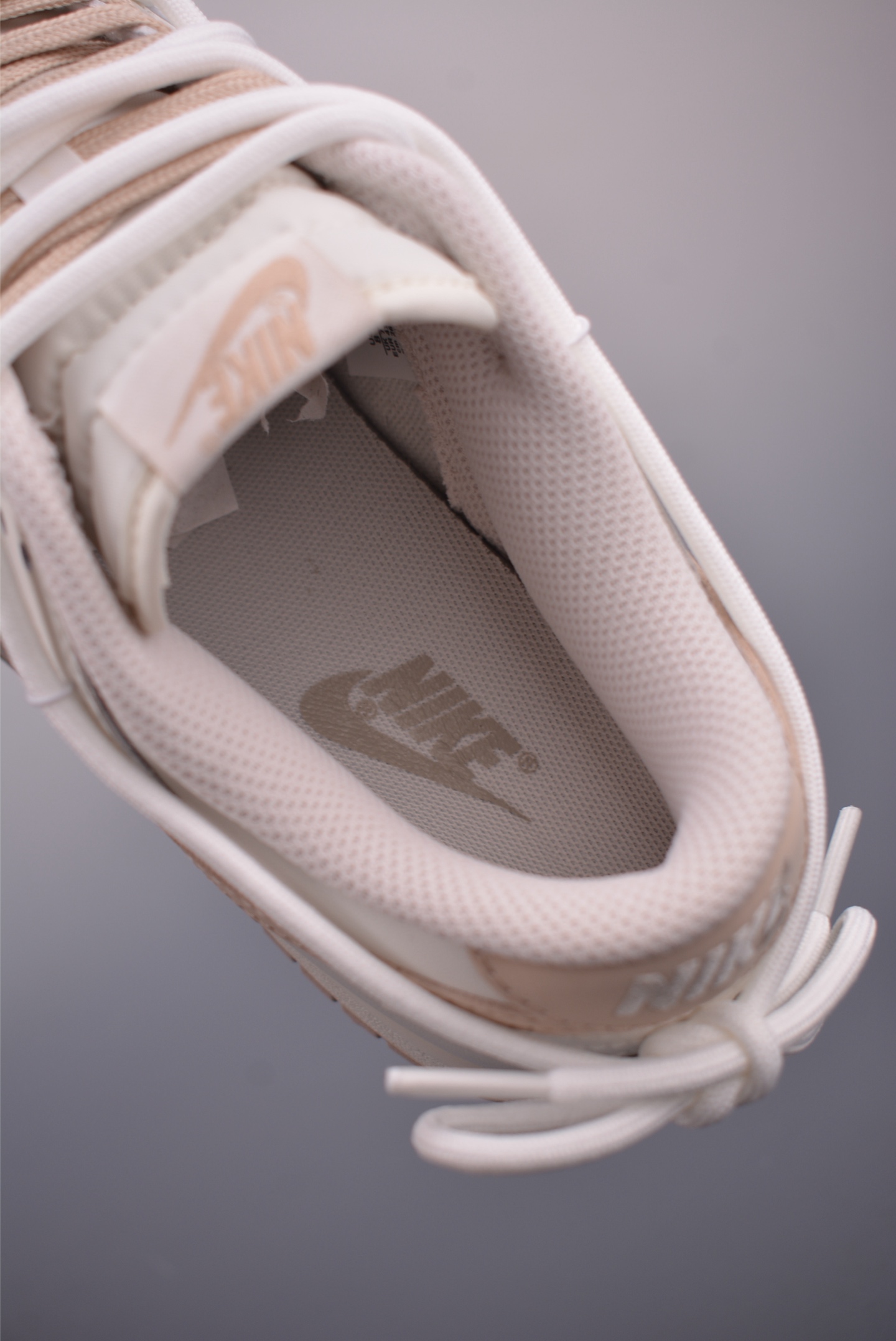 Nike SB Dunk Low "Just Do It" Deconstructed Sneakers - Premium Quality & Comfort 10 i1753140949282 2527 0 8