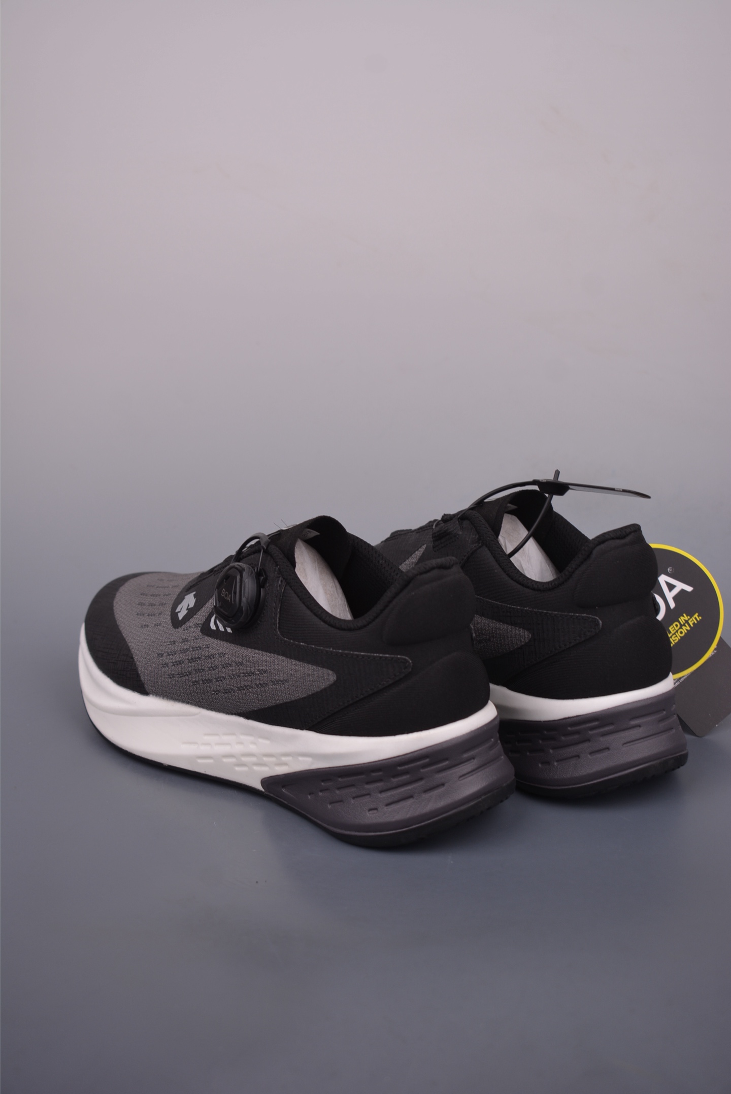 Descente PRIMER GTX Men's Trail Running Shoes - Waterproof & Breathable 2 i1753141399125 7233 0 1