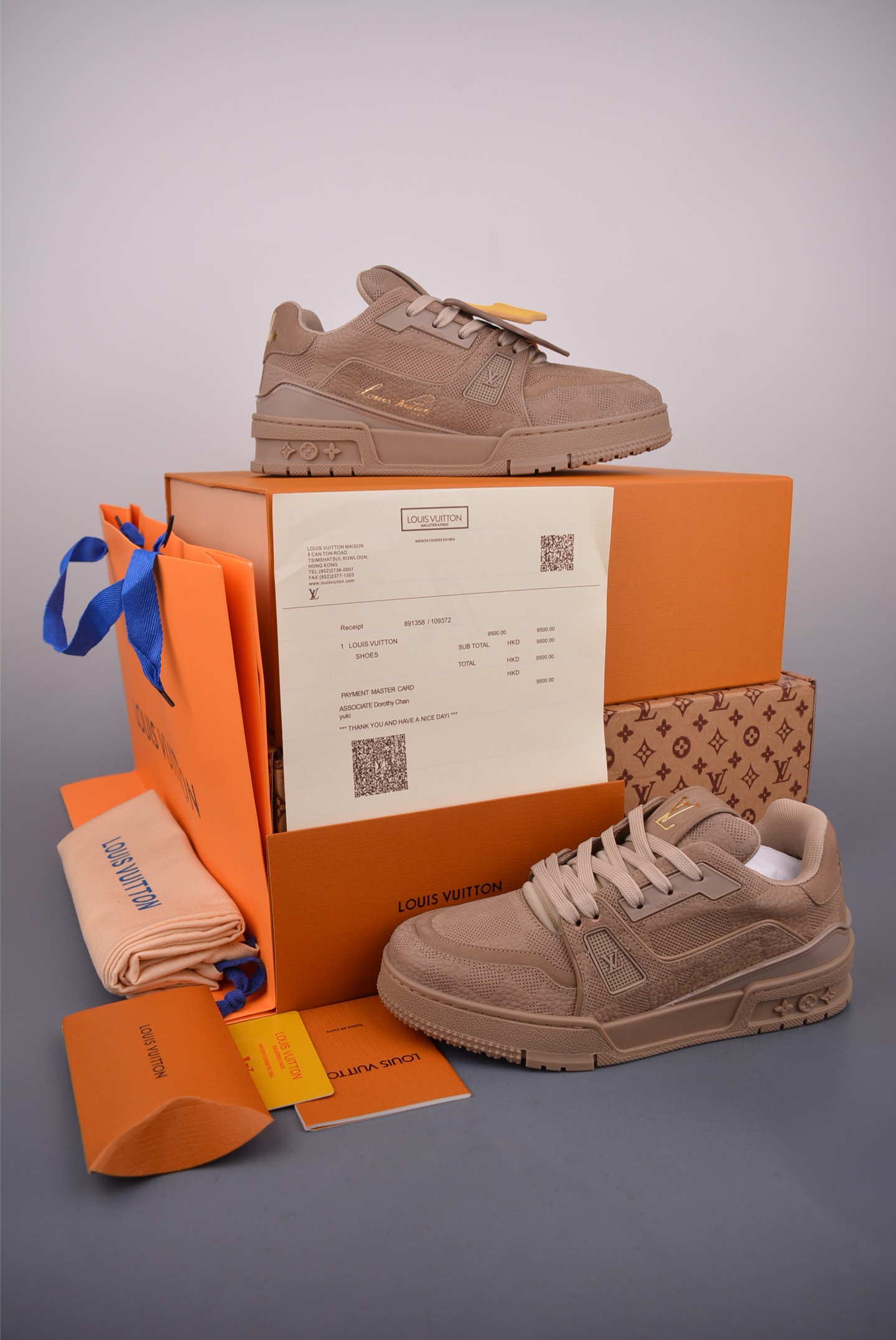 Louis Vuitton Trainer Limited Edition Sneakers - Stylish and Comfortable 5 i1753141719489 4529 0 4
