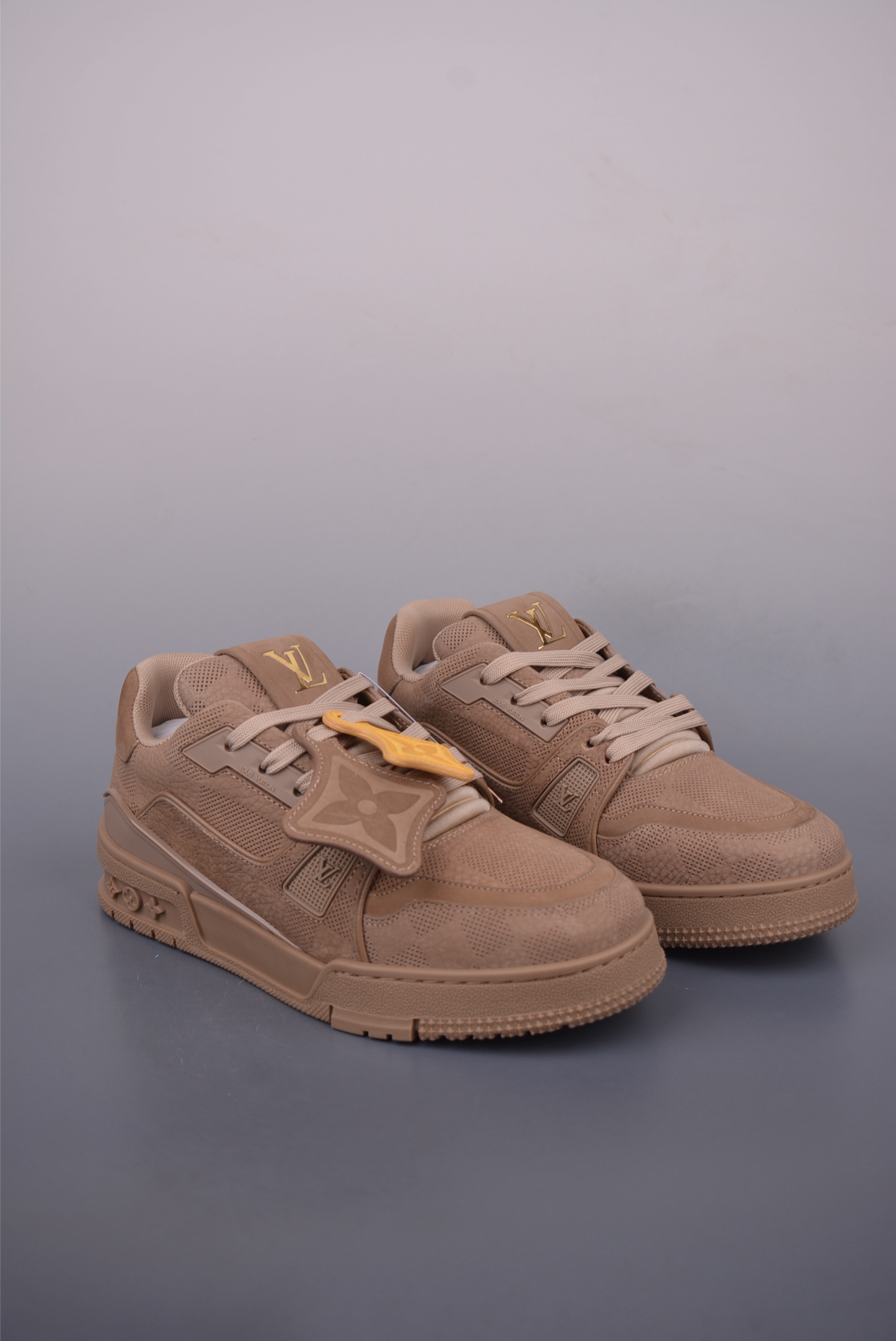 Louis Vuitton Trainer Limited Edition Sneakers - Stylish and Comfortable 1 i1753141719494 7134 0 0