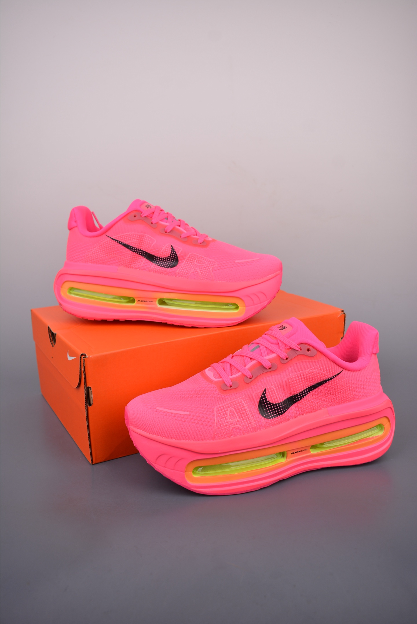 Nike Vomero Premium Air Cushion Running Shoes - Fashionable, Comfortable, and Durable 5 i1753217604376 1674 0 4