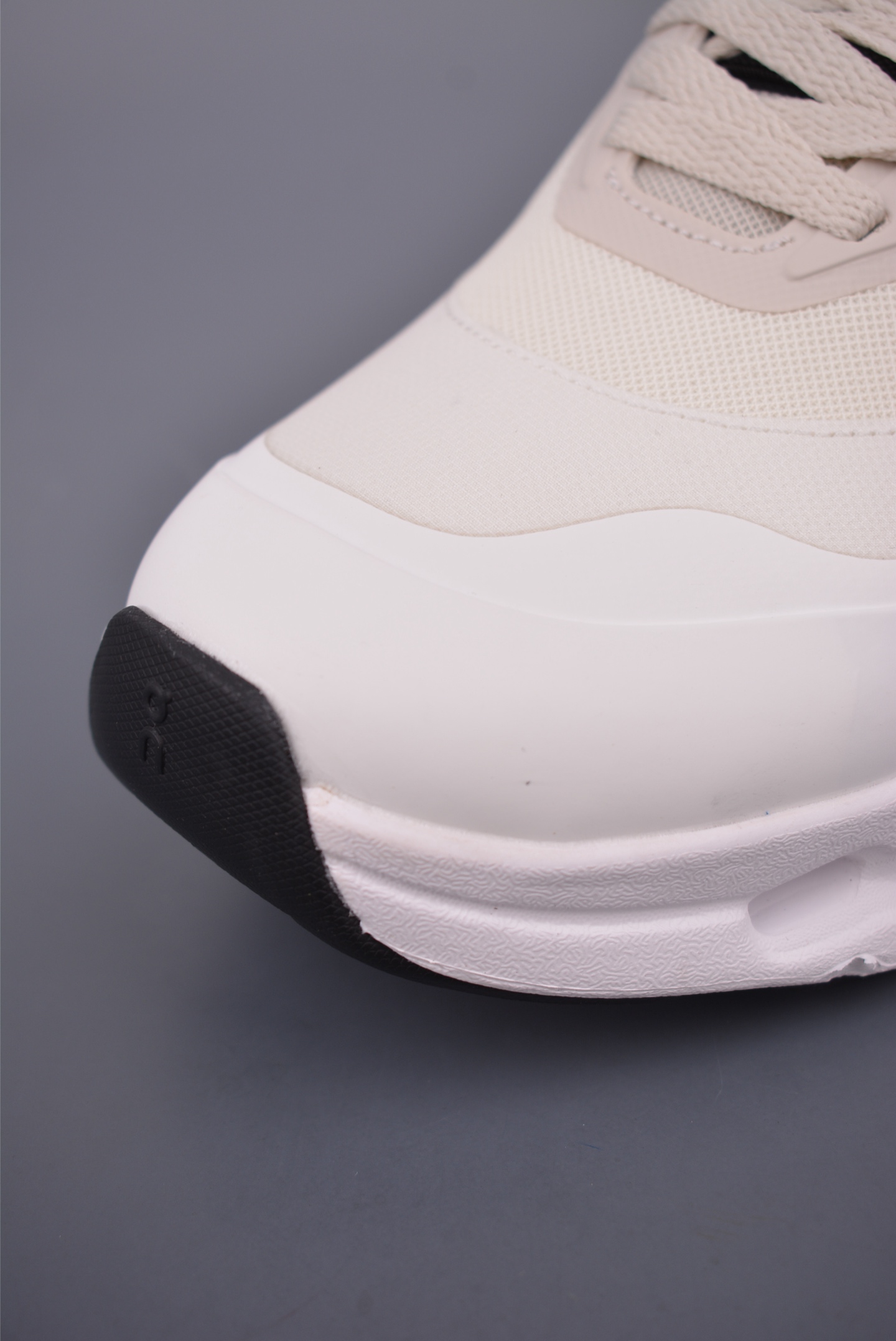 Loewe Cloudtilt 2.0 White Running Shoes - Urban Outdoor Style 7 i1753218511006 8213 0 5