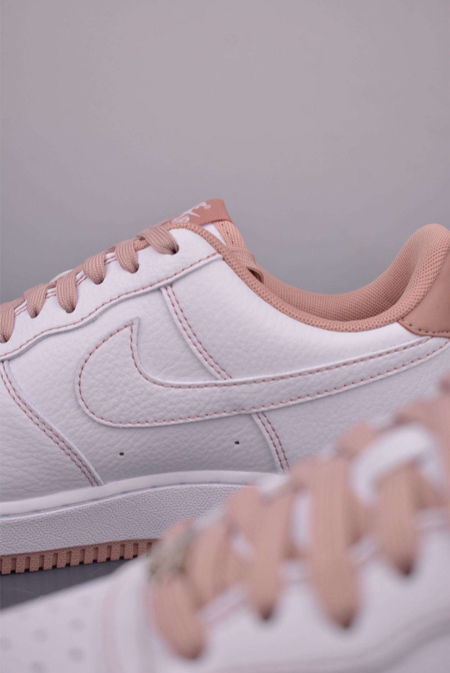 Nike Air Force 1 Low White Pink Mini Swoosh Women's Shoes IB6543-100 8 i1753222395270 386 0 7