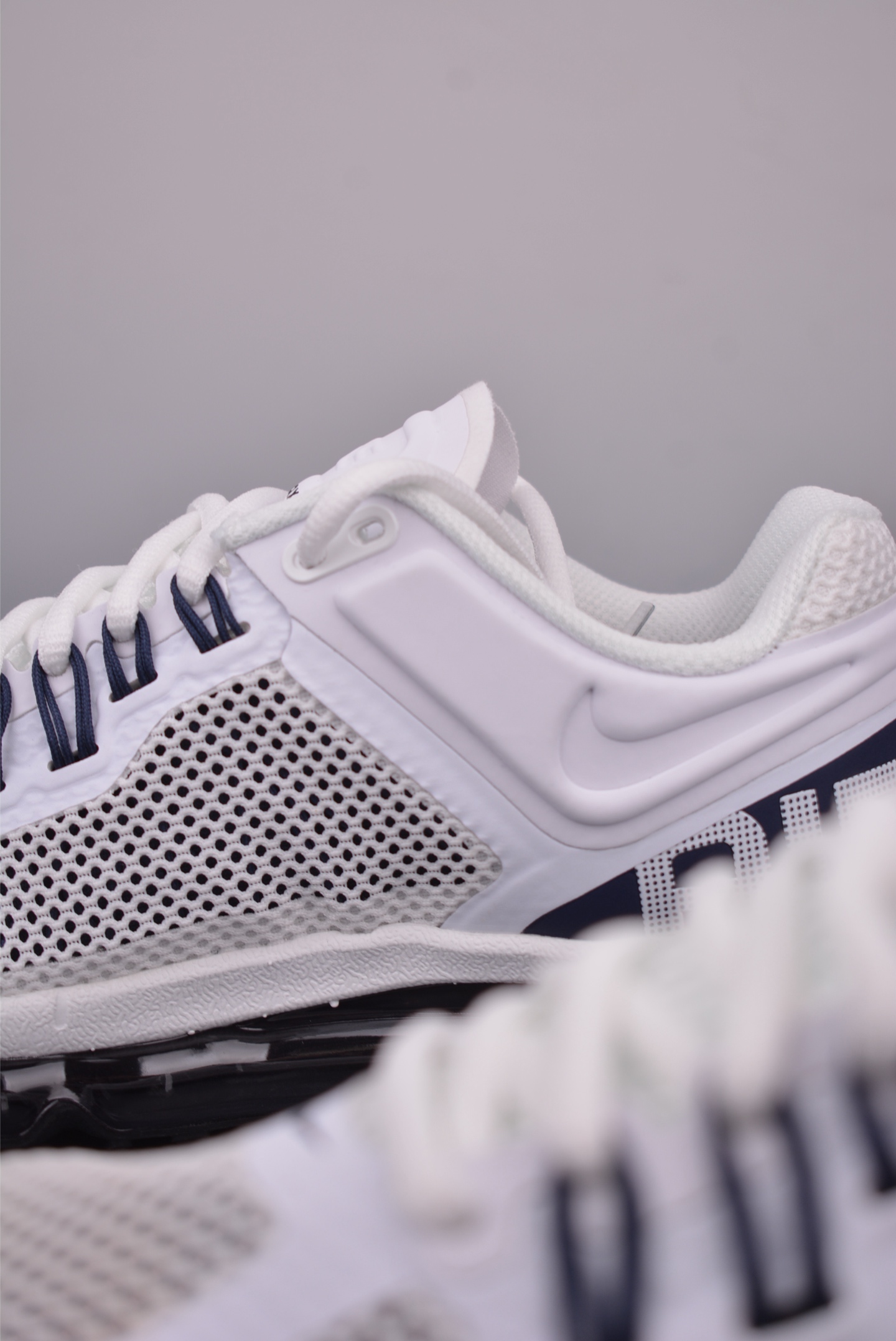 Nike Air Max 2013: Retro Cushioned Running Shoes with Full-Length Air Max Unit 9 i1753222497494 8138 0 7