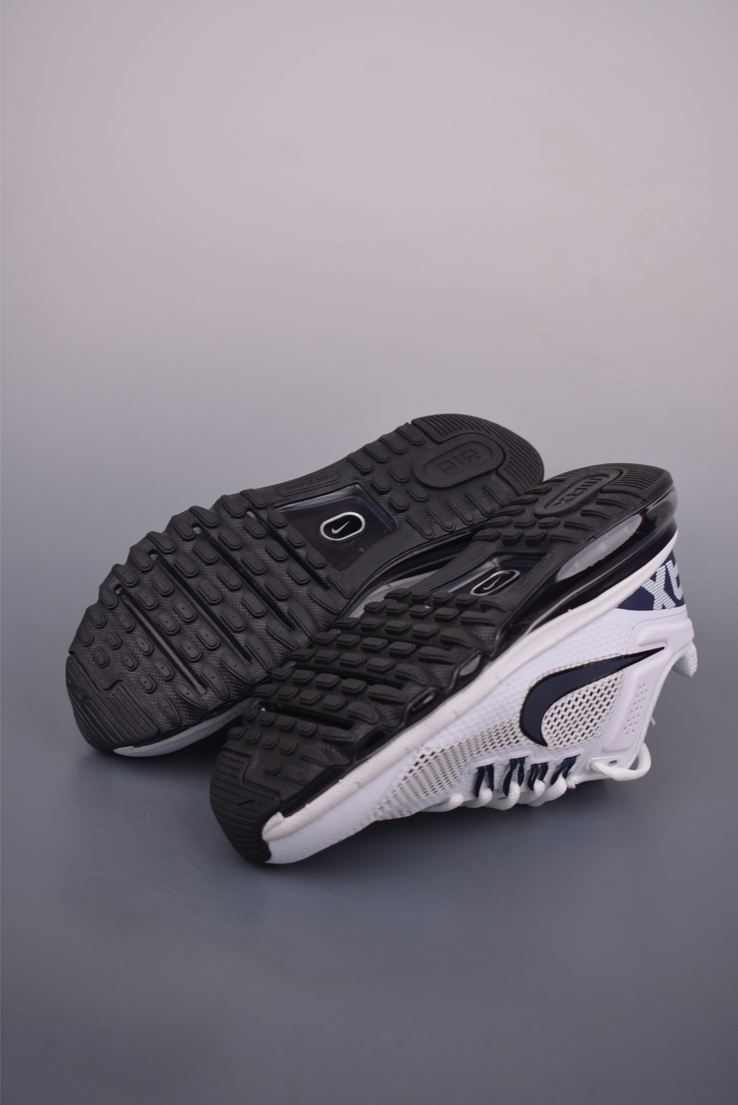 Nike Air Max 2013: Retro Cushioned Running Shoes with Full-Length Air Max Unit 4 i1753222499129 4095 0 2