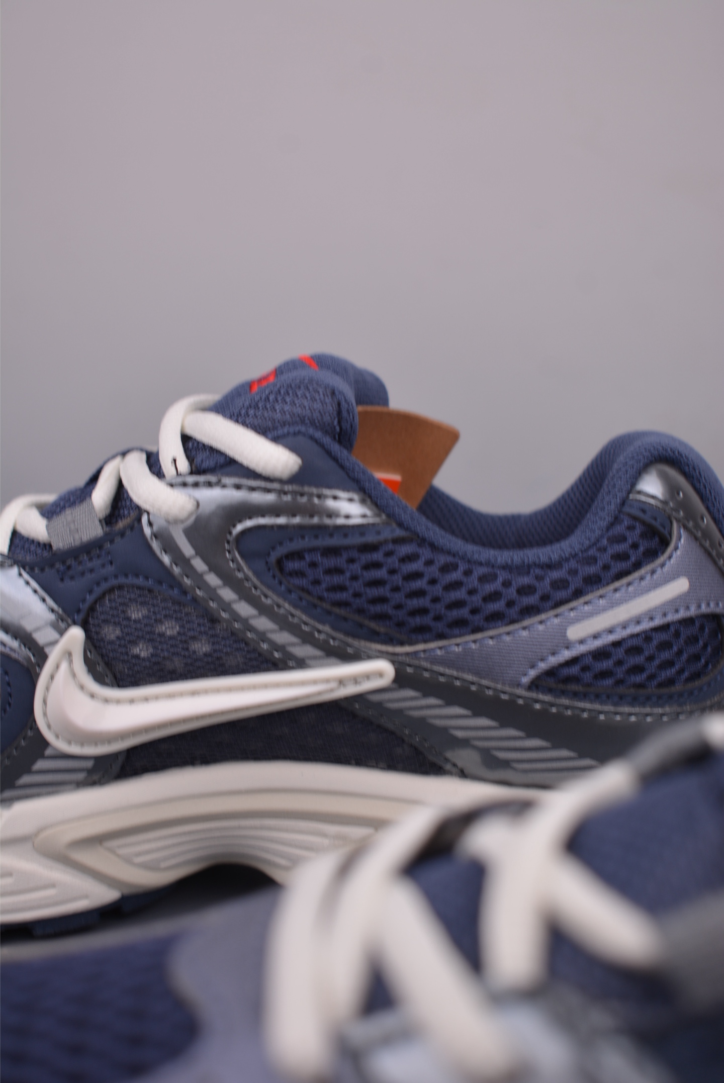 Nike V5 RNR Running Shoes - Low Top, Comfortable, Anti-Slip, Wear-Resistant 9 i1753222535117 9180 0 7