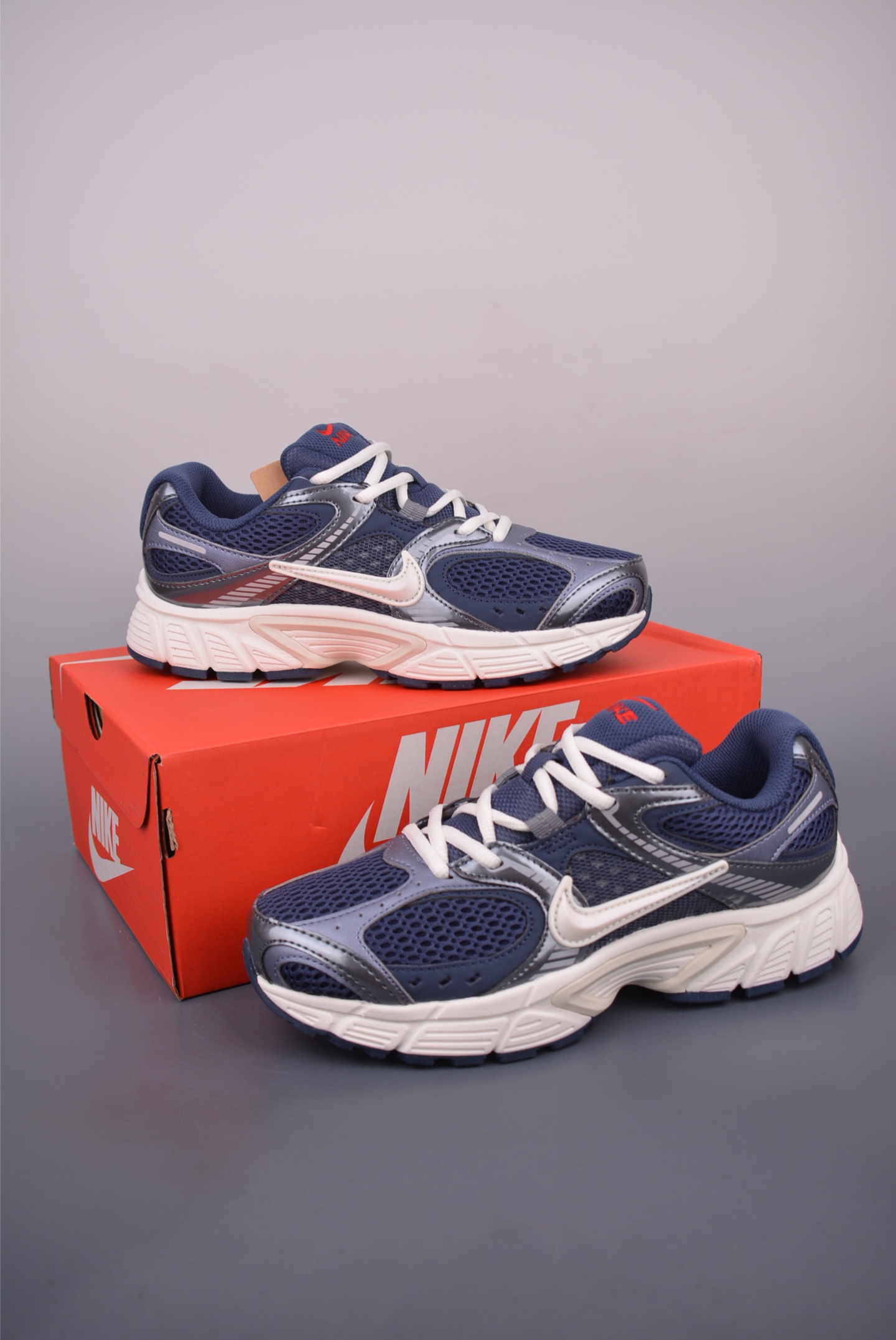 Nike V5 RNR Running Shoes - Low Top, Comfortable, Anti-Slip, Wear-Resistant 6 i1753222536805 8418 0 4