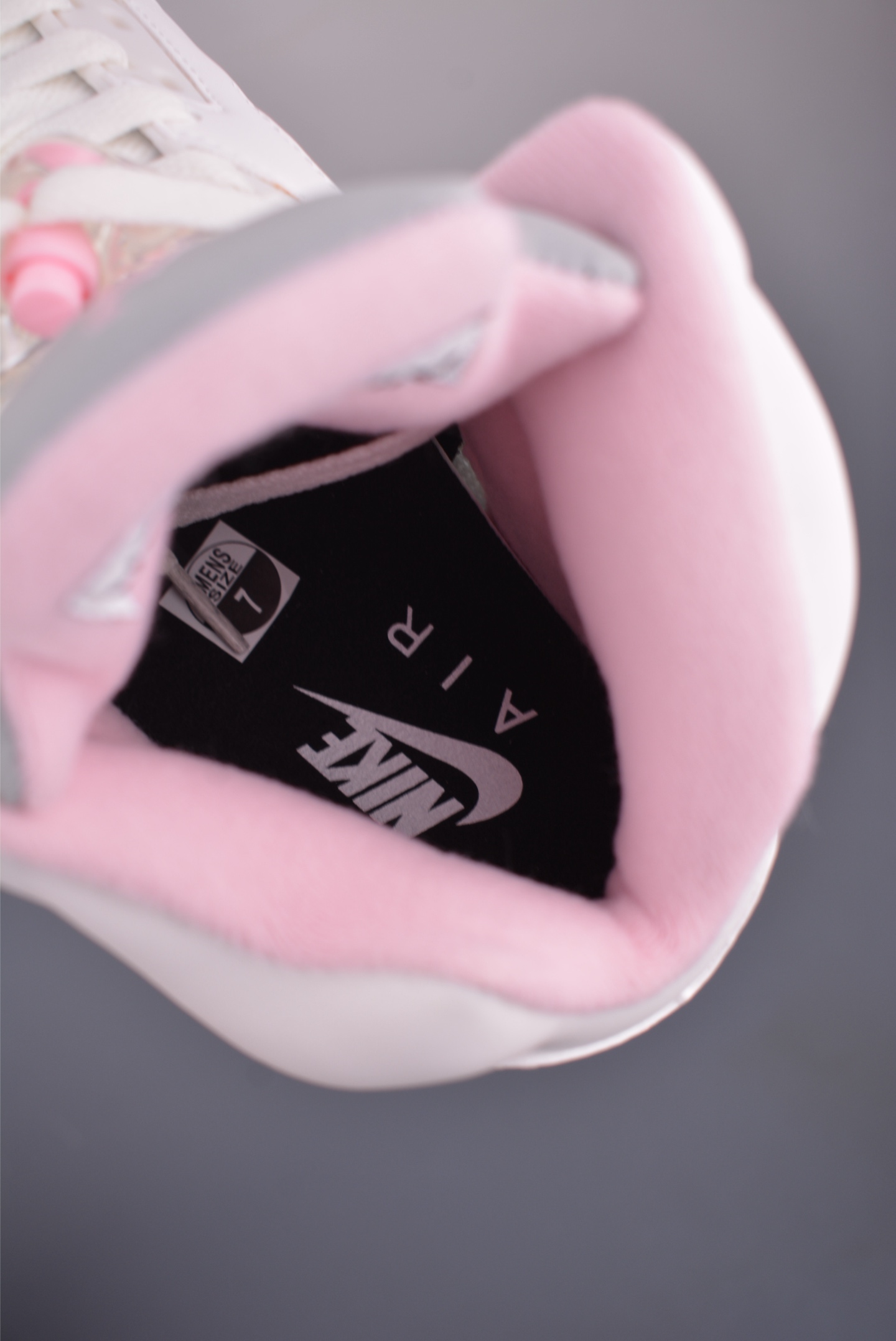 Air Jordan 5 Retro Medium Soft Pink White Black HQ7978 Sneakers 9 i1753223542404 5150 0 8