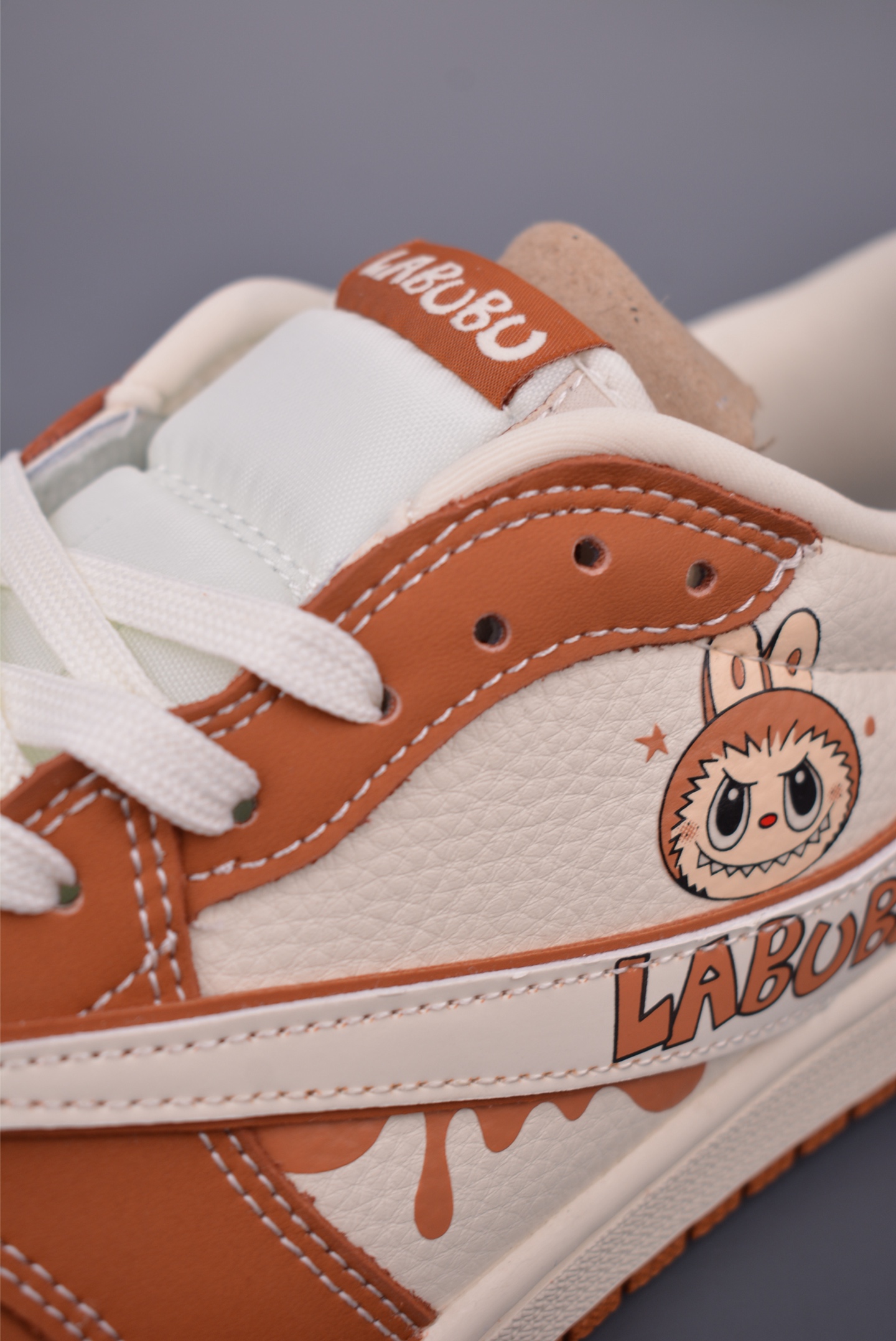 Fragment x Travis Scott x LABUBU Air Jordan 1 Low 三方联名倒钩 XB1979-019