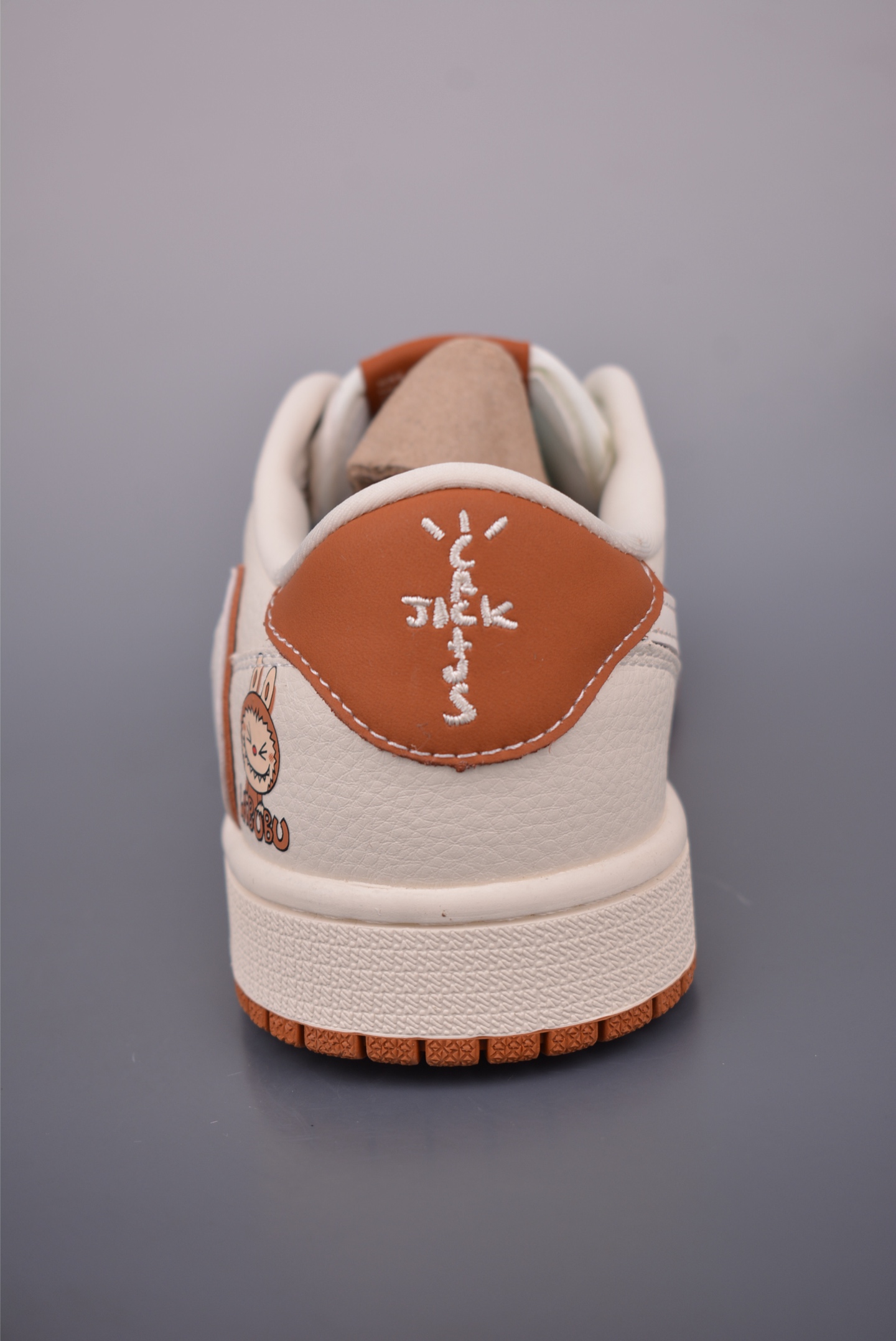Fragment x Travis Scott x LABUBU Air Jordan 1 Low 三方联名倒钩 XB1979-019