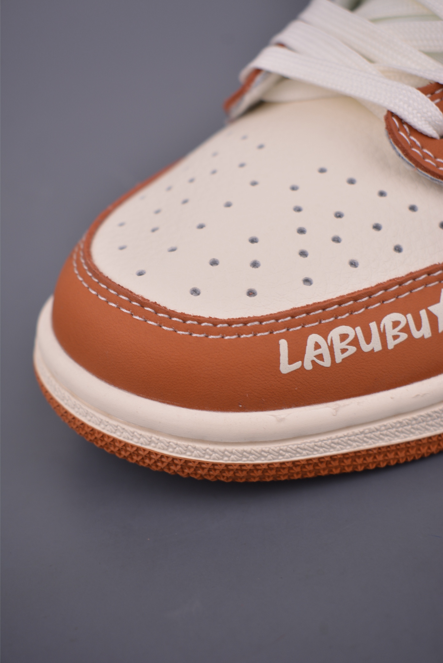 Fragment x Travis Scott x LABUBU Air Jordan 1 Low 三方联名倒钩 XB1979-019