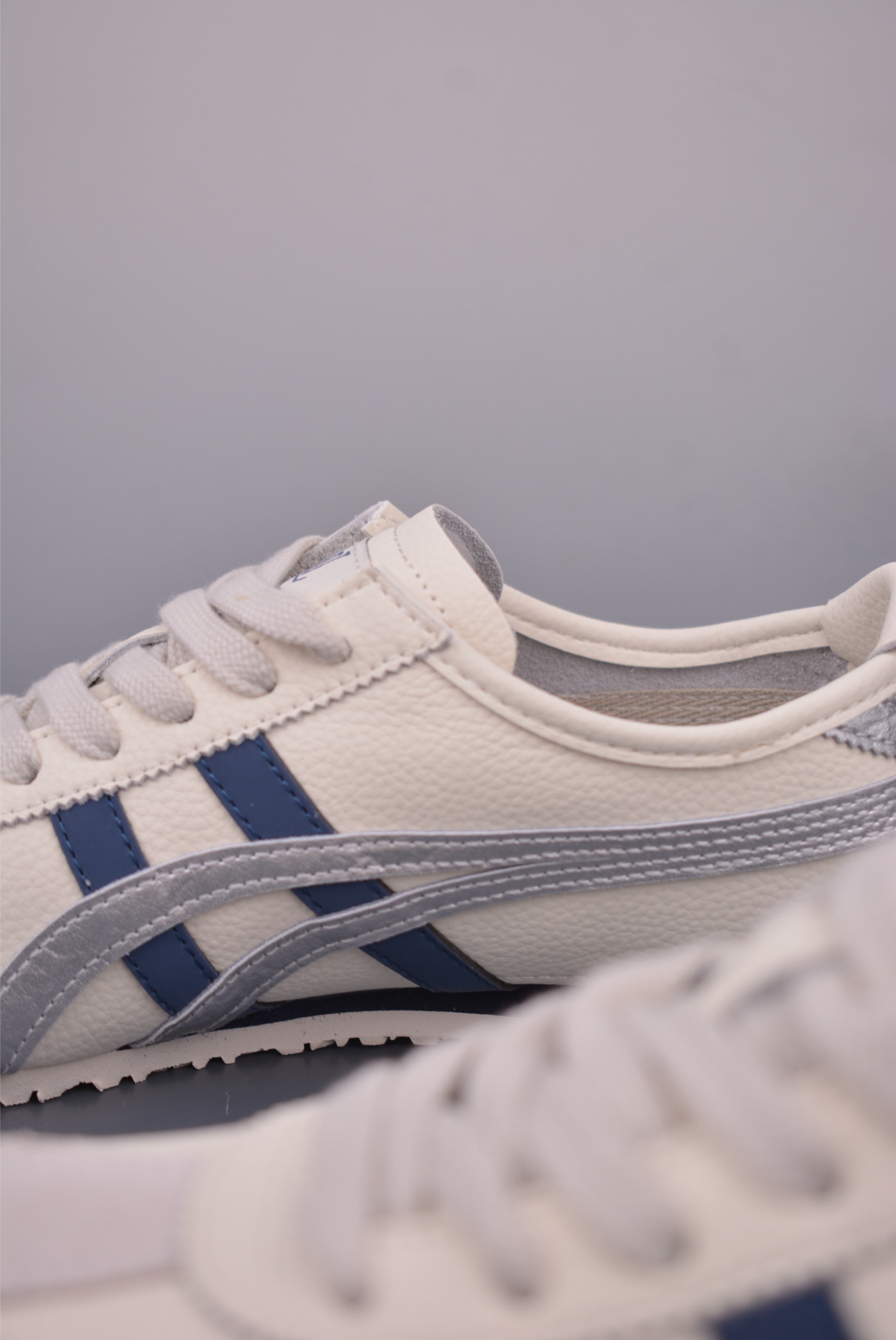 Onitsuka Tiger MEXICO 66 Cream/Navy Leather Sneaker - Louis Vuitton Edition 9 i1753223686428 7098 0 7