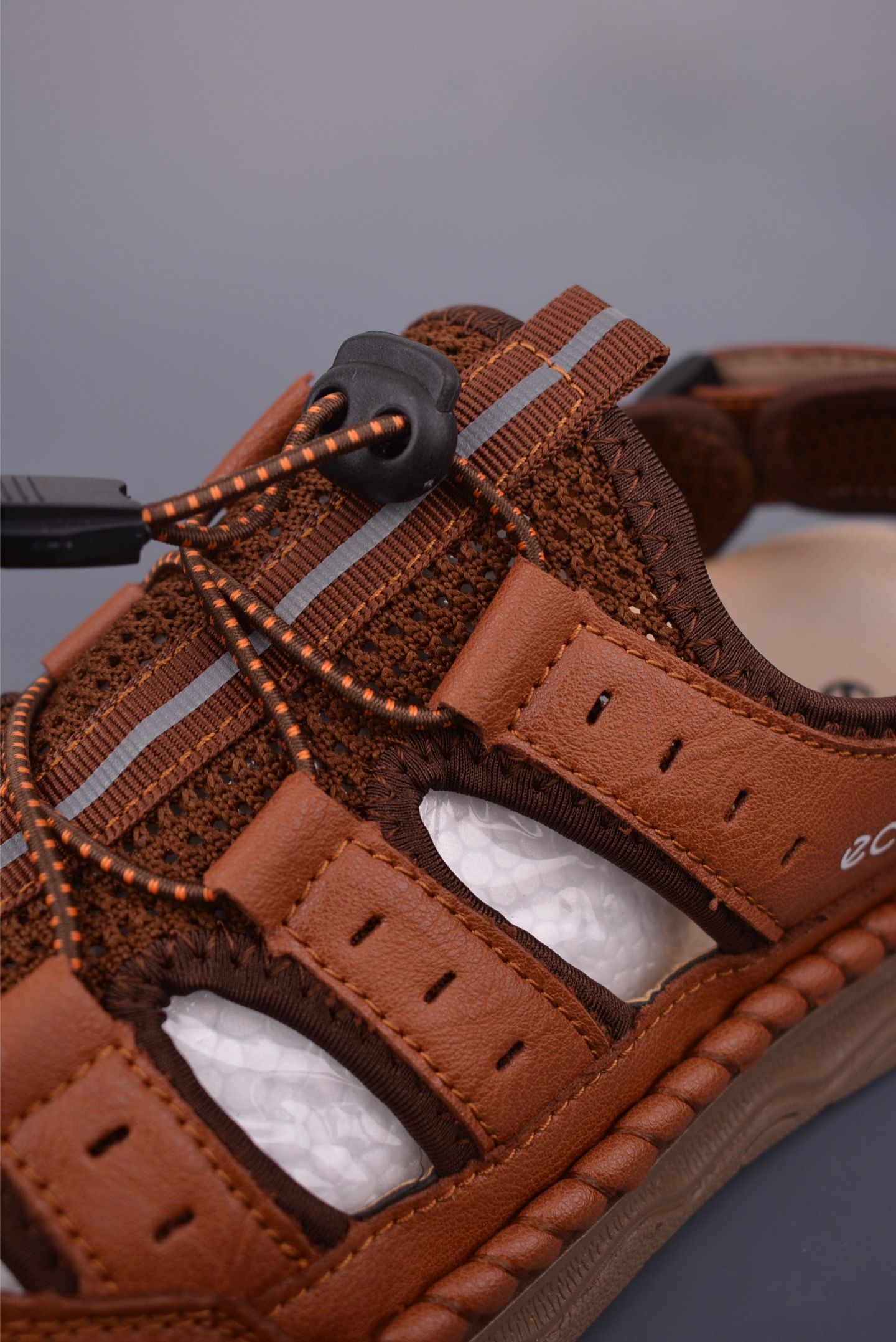 Ecco Men's Outdoor Leather and Mesh Sport Clog Sandal, Breathable and Comfortable 7 i1753223730267 9216 0 6