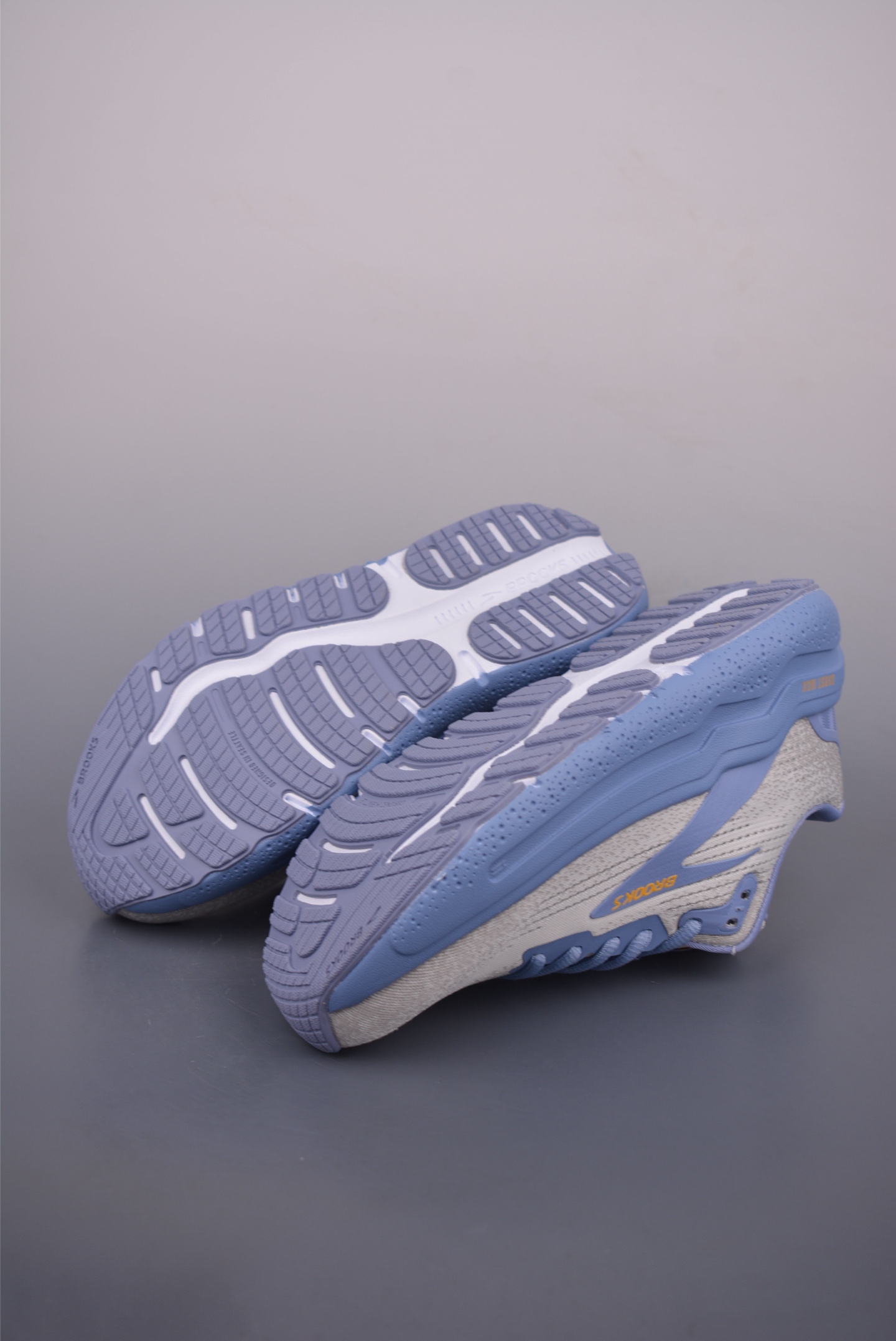 Brooks Ghost Max 2 Running Shoes - Lightweight, Breathable, and Cushioned 4 i1753224385276 9611 0 2