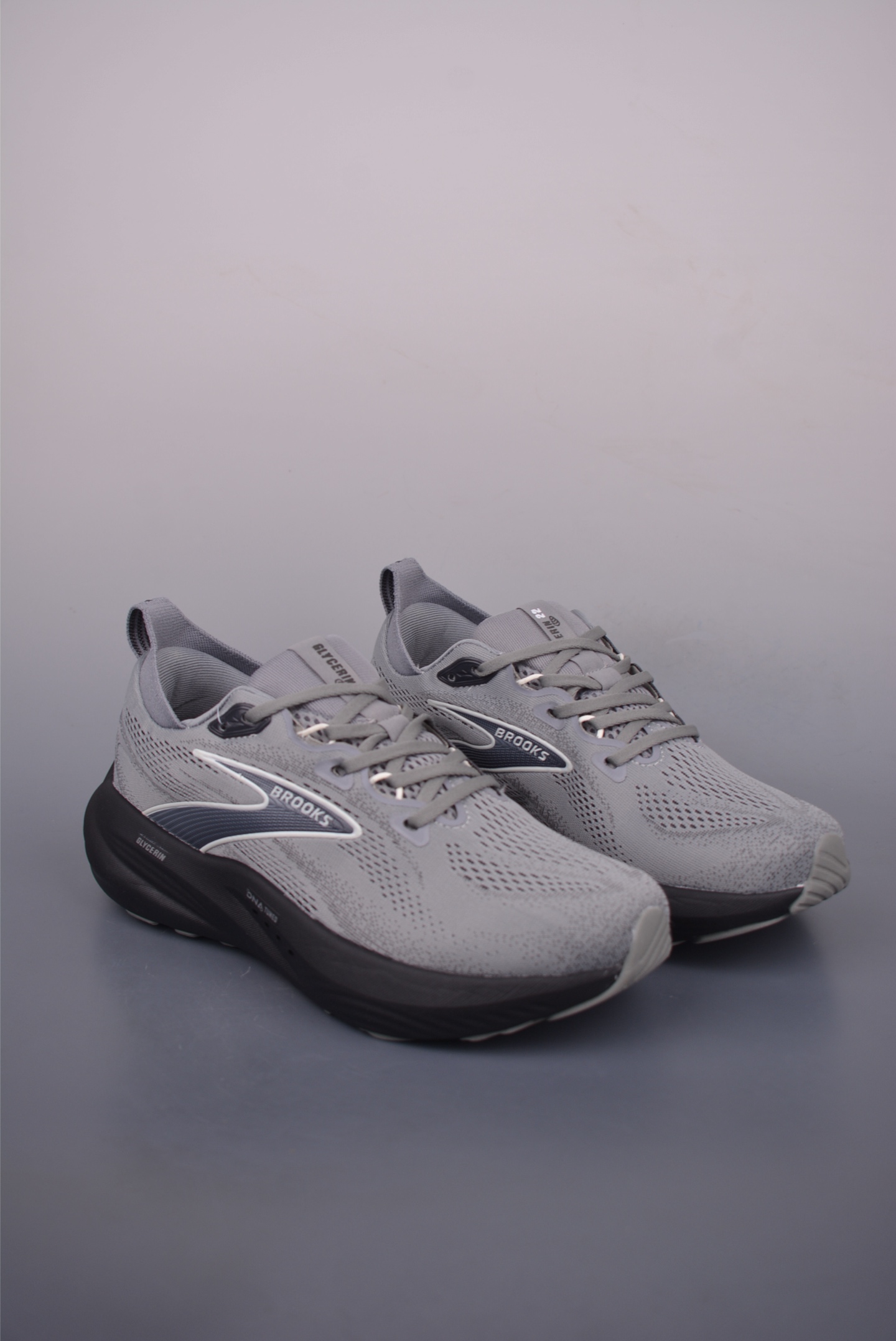 Brooks Glycerin 22: Lightweight, Breathable, and Cushioned Running Shoes 2 i1753224454263 1918 0 0