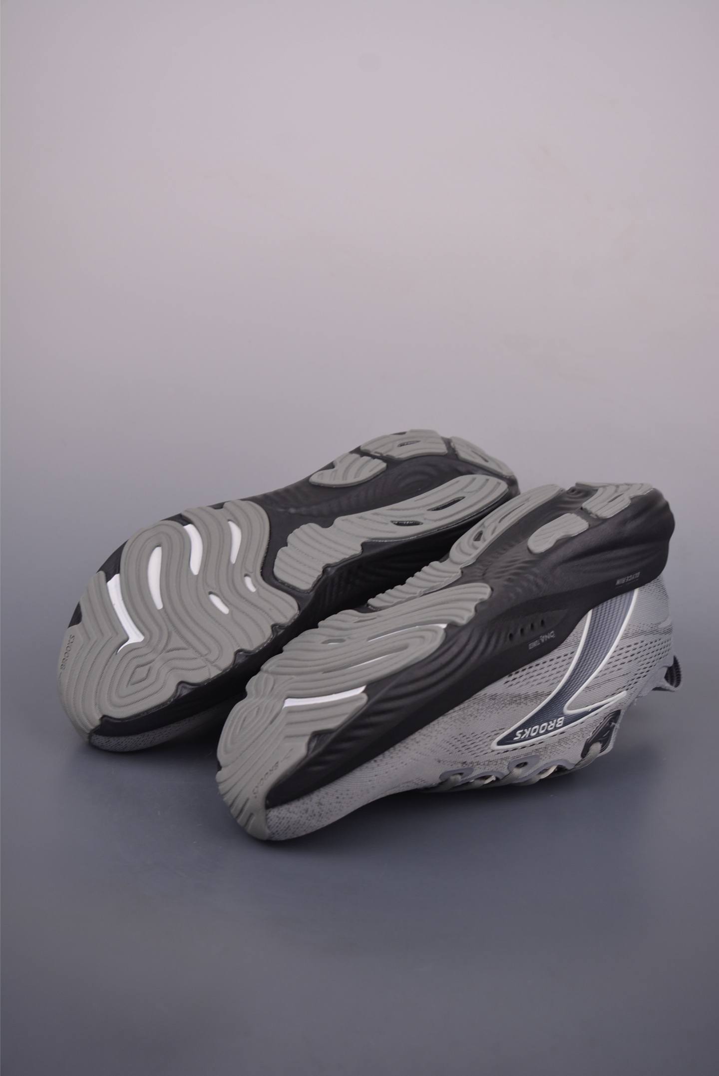 Brooks Glycerin 22: Lightweight, Breathable, and Cushioned Running Shoes 4 i1753224454292 8224 0 2