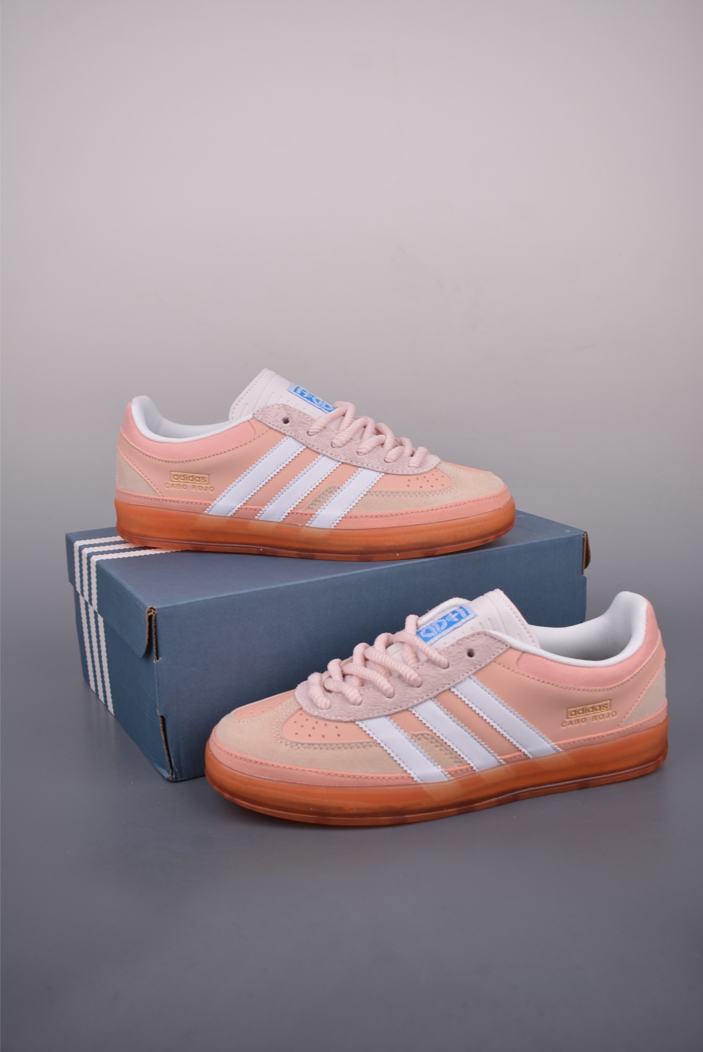 adidas BAD X BUNNY Gazelle INdoor 三叶草休闲防滑耐磨低帮板鞋 JS5052