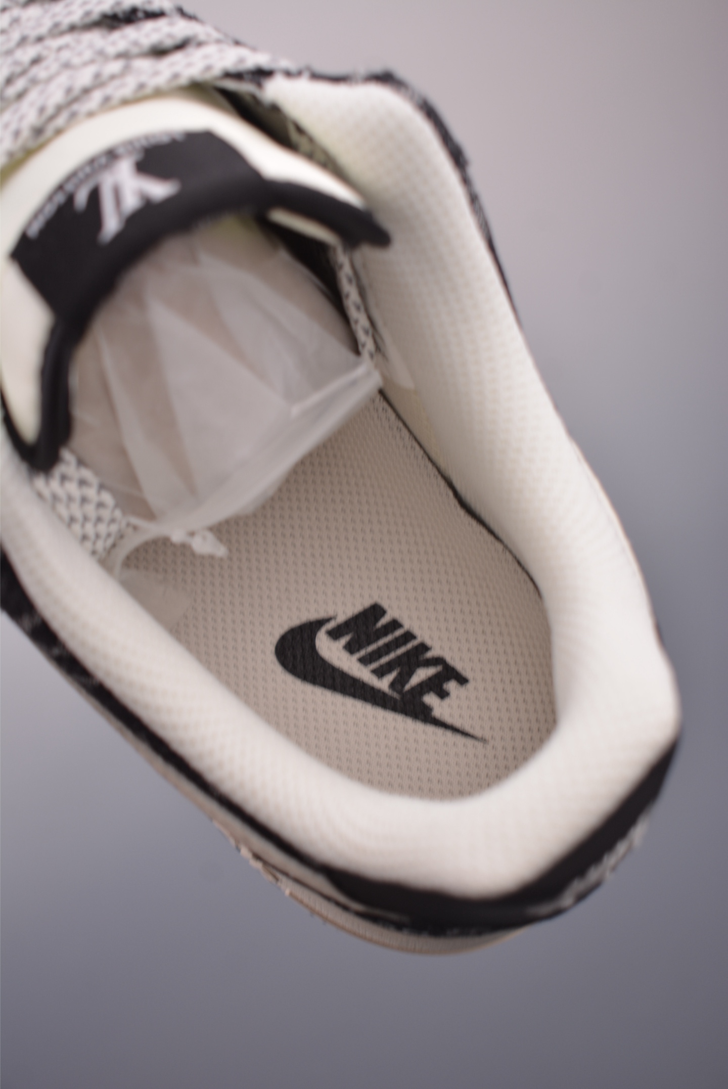 Nike Air Force 1 Low Louis Vuitton Sneakers - Limited Edition Design 9 i1753308565880 7848 0 8