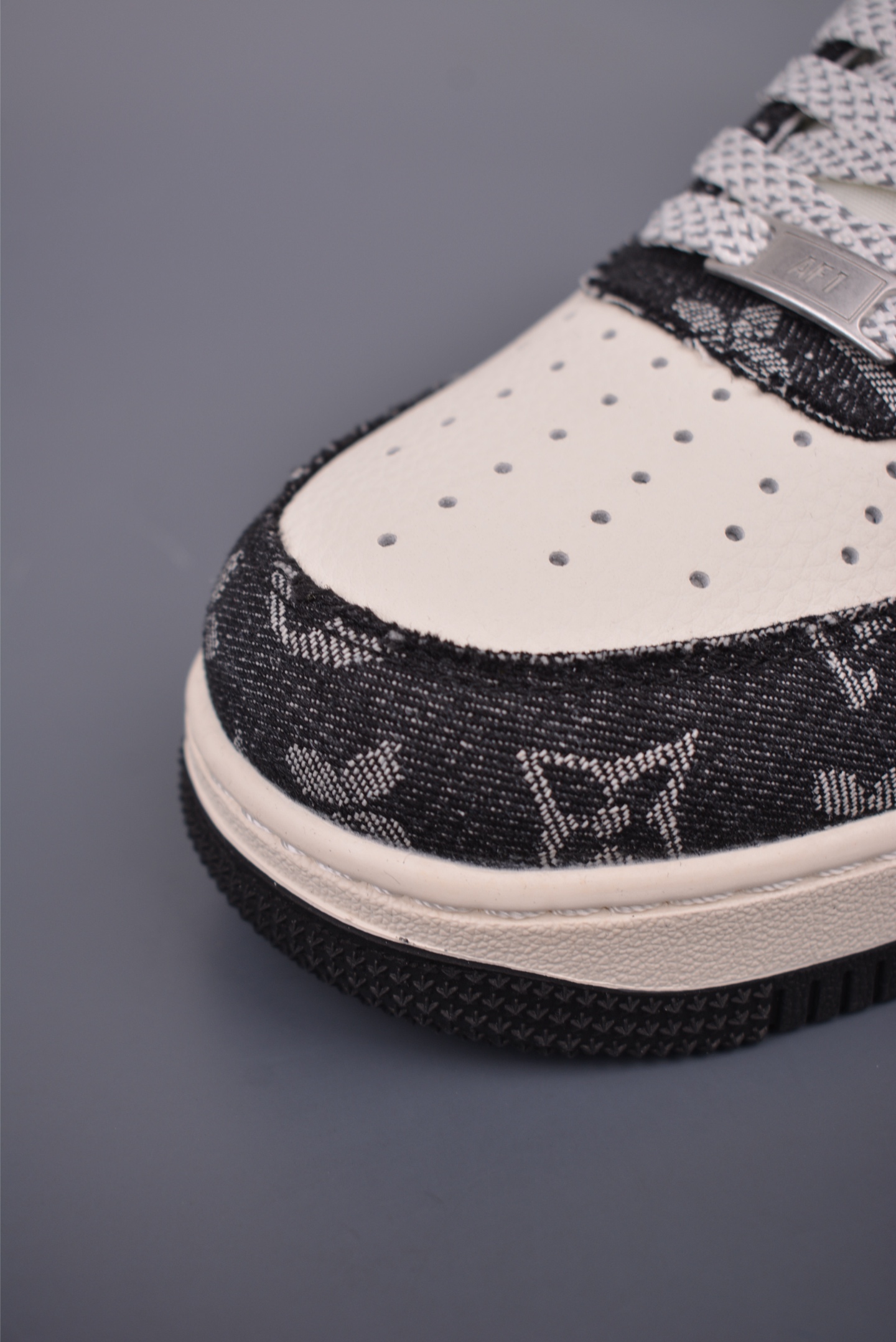 Nike Air Force 1 Low Louis Vuitton Sneakers - Limited Edition Design 6 i1753308567430 7459 0 5