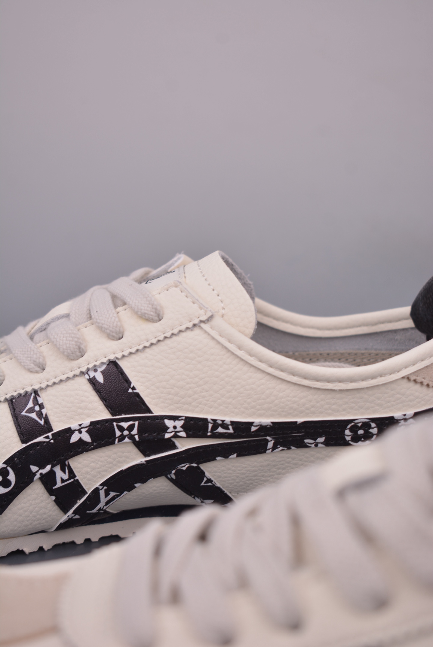 Onitsuka Tiger MEXICO 66 DIY Collab Leather Sneakers - Official Edition 9 i1753308879447 6028 0 7