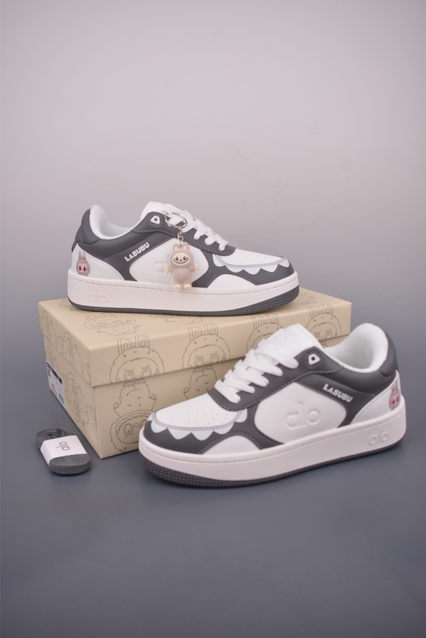 Alo Yoga Recovery Mode LABUBU Low-Top Sneakers - Comfortable, Stylish, Durable 5 i1753309405350 2220 0 4