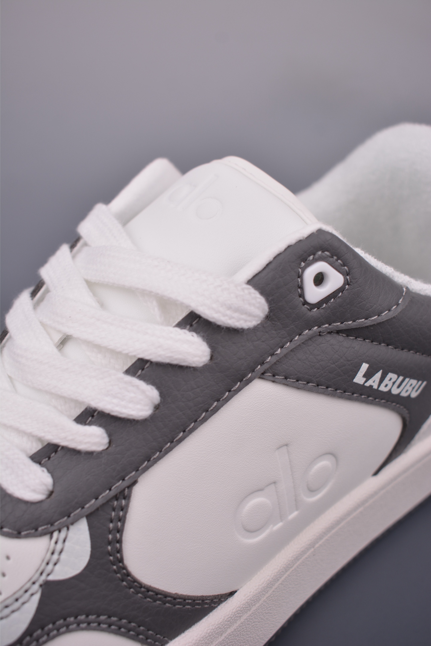 Alo Yoga Recovery Mode LABUBU Low-Top Sneakers - Comfortable, Stylish, Durable 7 i1753309407011 8879 0 6