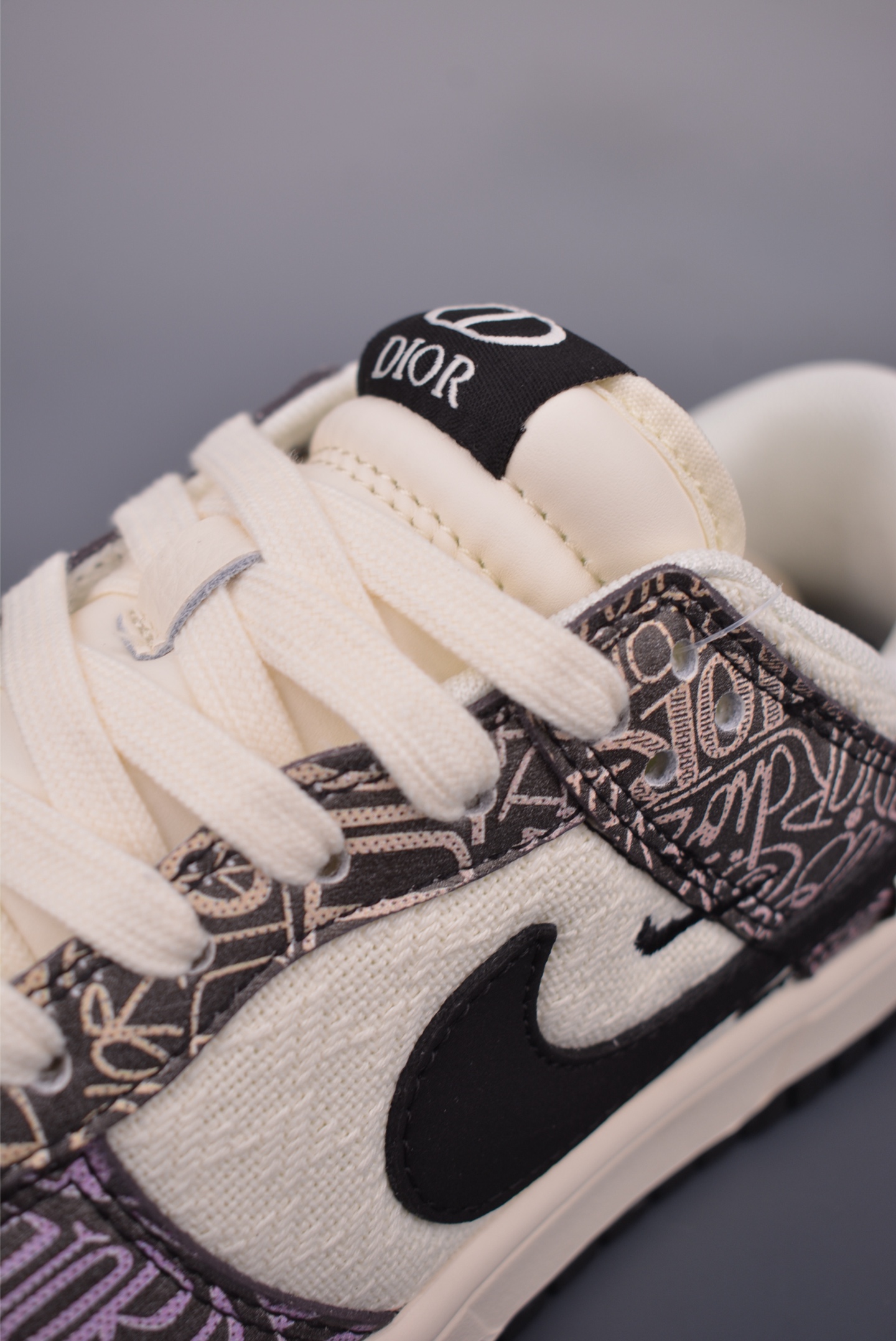 Nike SB Dunk Low Dior Collaboration Premium Sneakers - Stylish & Comfortable 7 i1753309451697 3938 0 6
