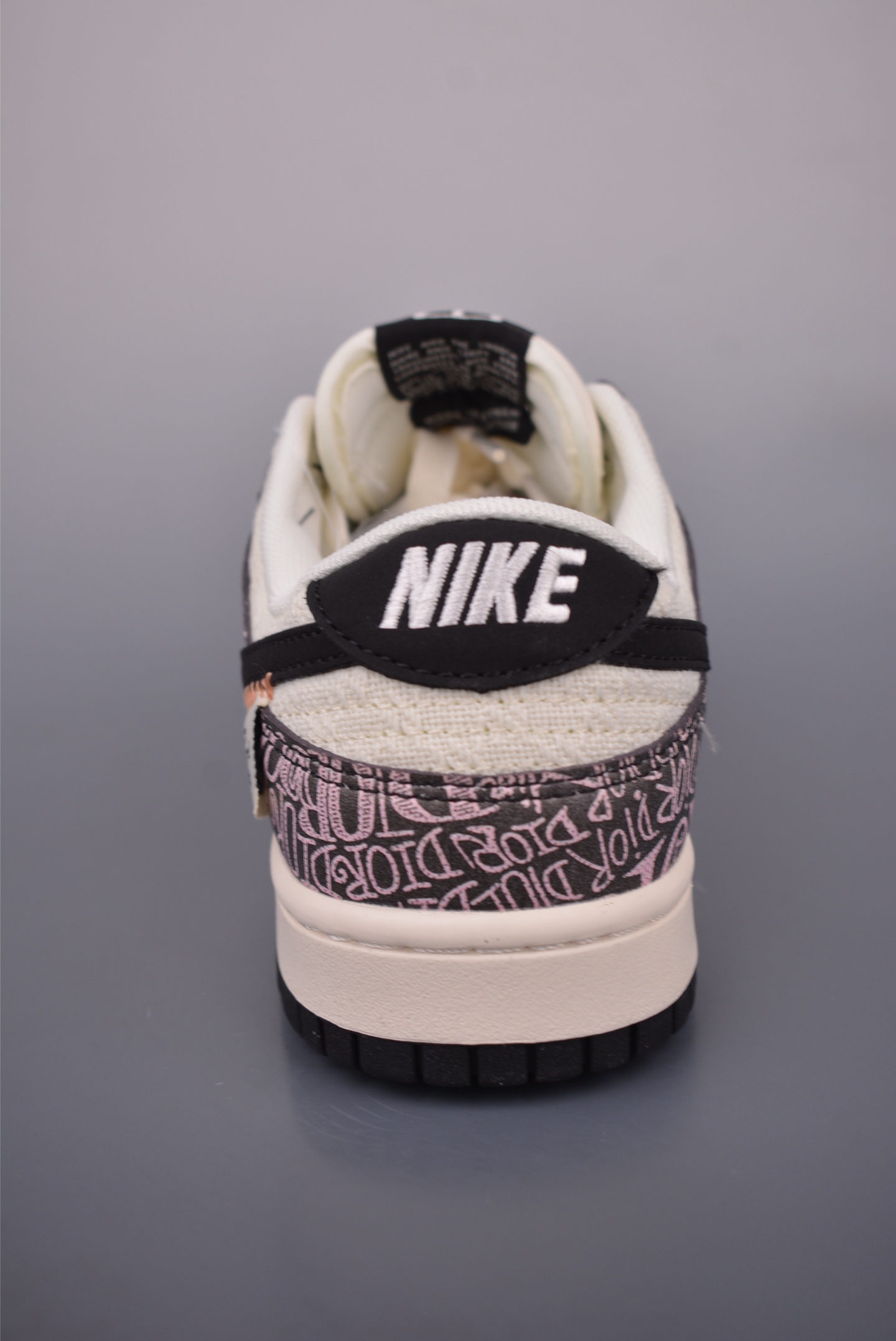 Nike SB Dunk Low Dior Collaboration Premium Sneakers - Stylish & Comfortable 4 i1753309453381 3138 0 3