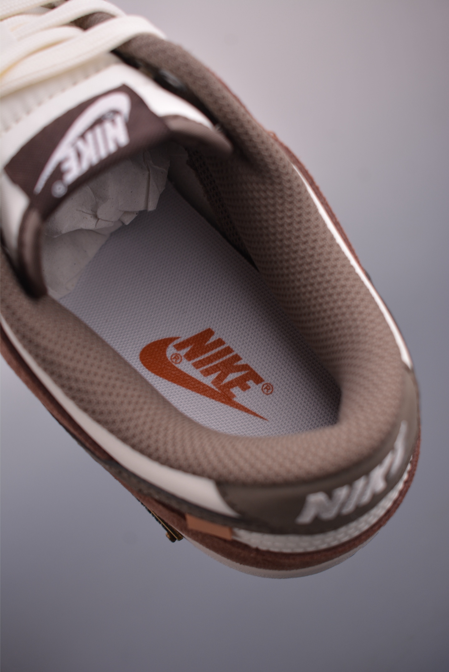 Nike SB Dunk Low Sneakerclub Brown White Sneakers Premium Quality 10 i1753309528502 3310 0 8