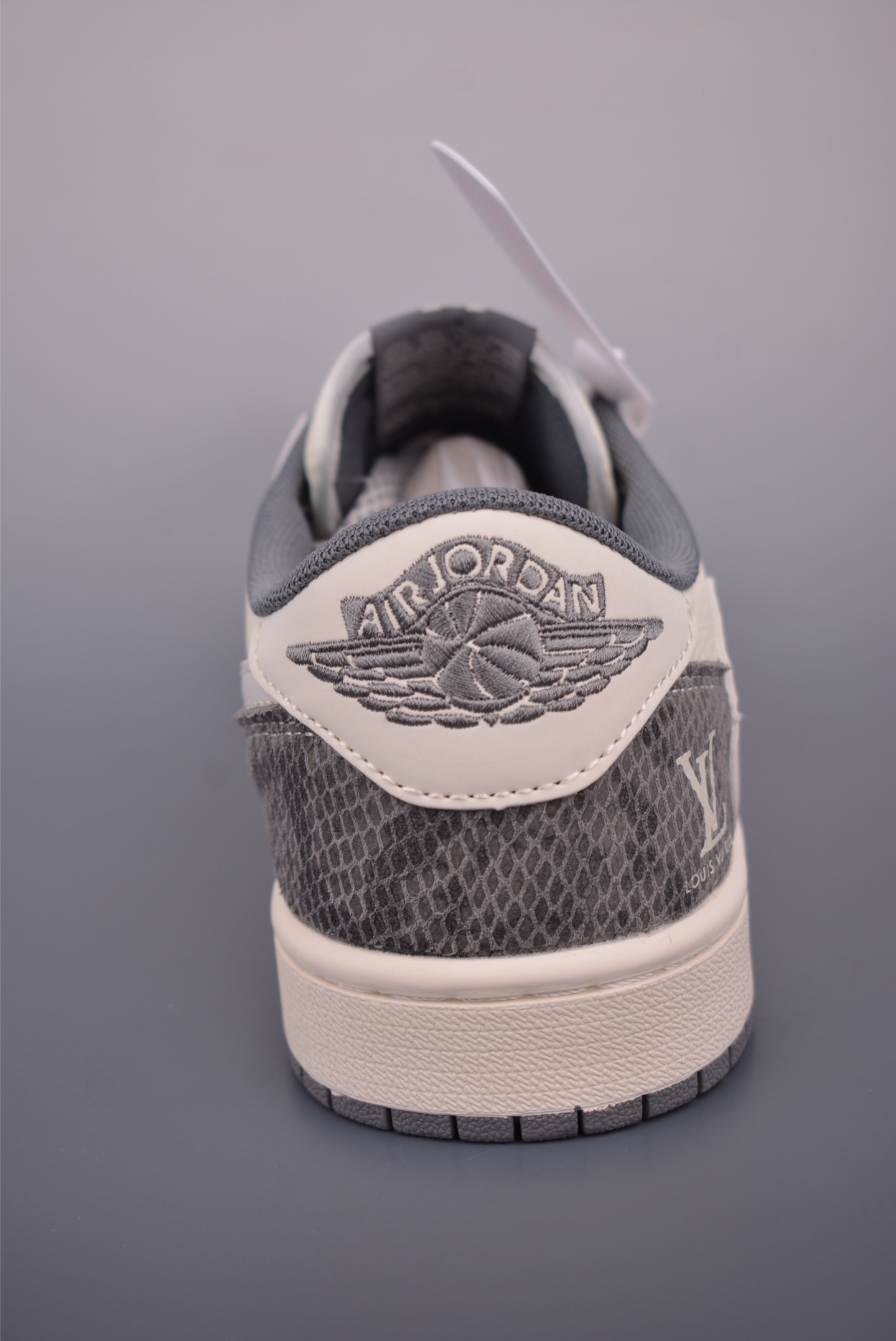 Fragment x Travis Scott x LV Air Jordan 1 Low 三方联名倒钩 XS7089-619