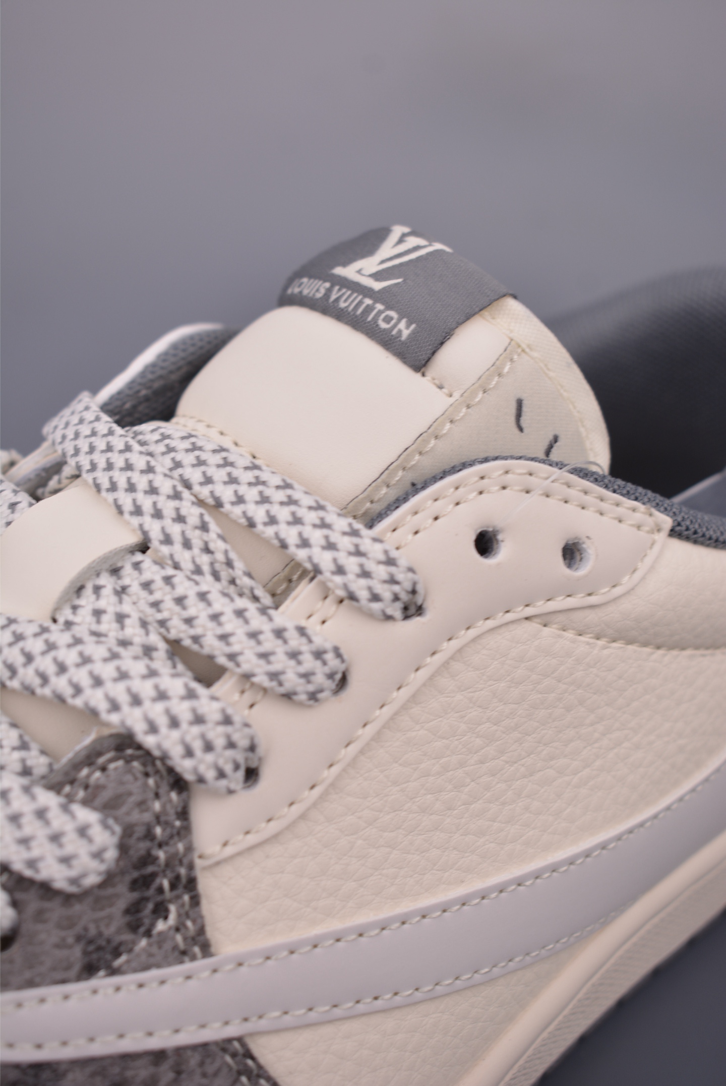 Fragment x Travis Scott x LV Air Jordan 1 Low 三方联名倒钩 XS7089-619