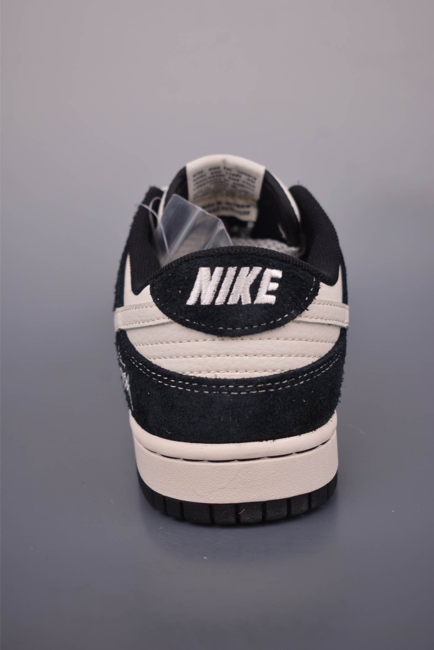 Nike SB Dunk Low DIY Stussy Collab, Premium Leather, Superior Comfort & Style 5 i1753310784207 5250 0 3
