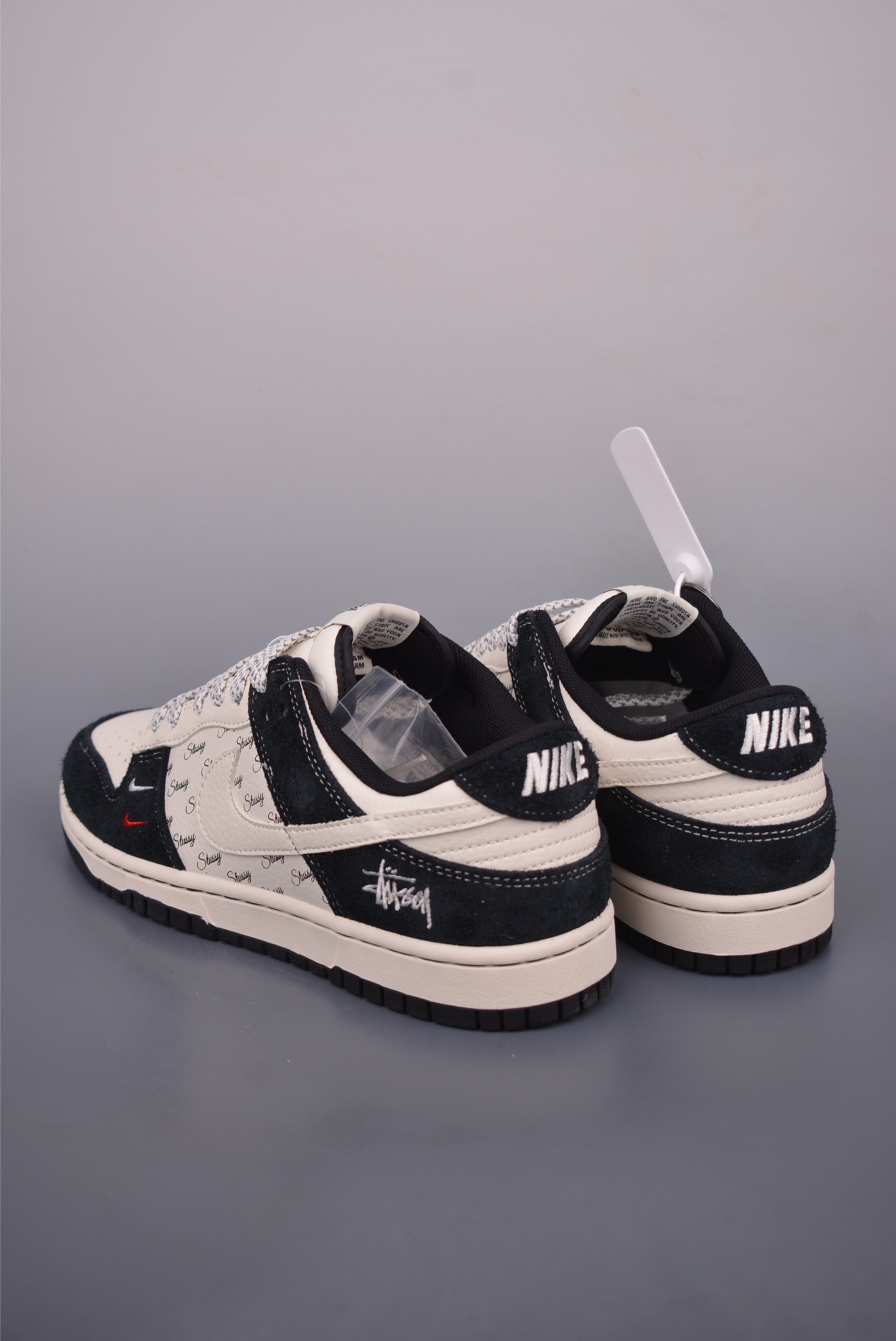 Nike SB Dunk Low DIY Stussy Collab, Premium Leather, Superior Comfort & Style 3 i1753310785968 3908 0 1