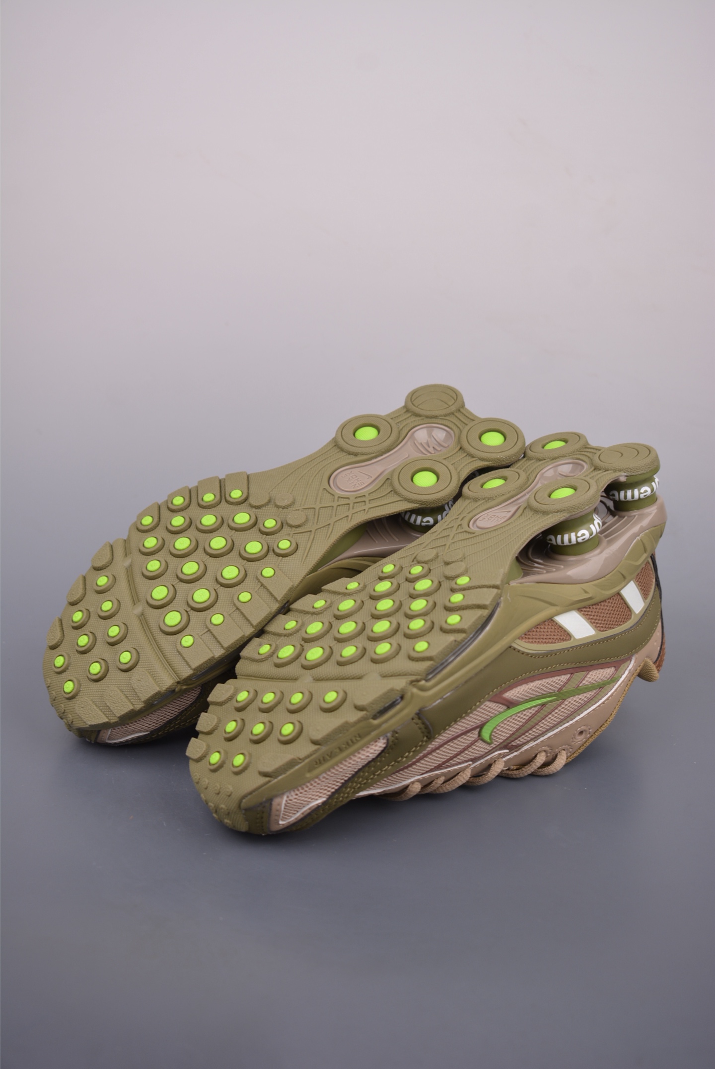 Nike Shox Ride 2 SP x Supreme Running Shoes - Full Cushion Comfort 4 i1753395033567 270 0 2