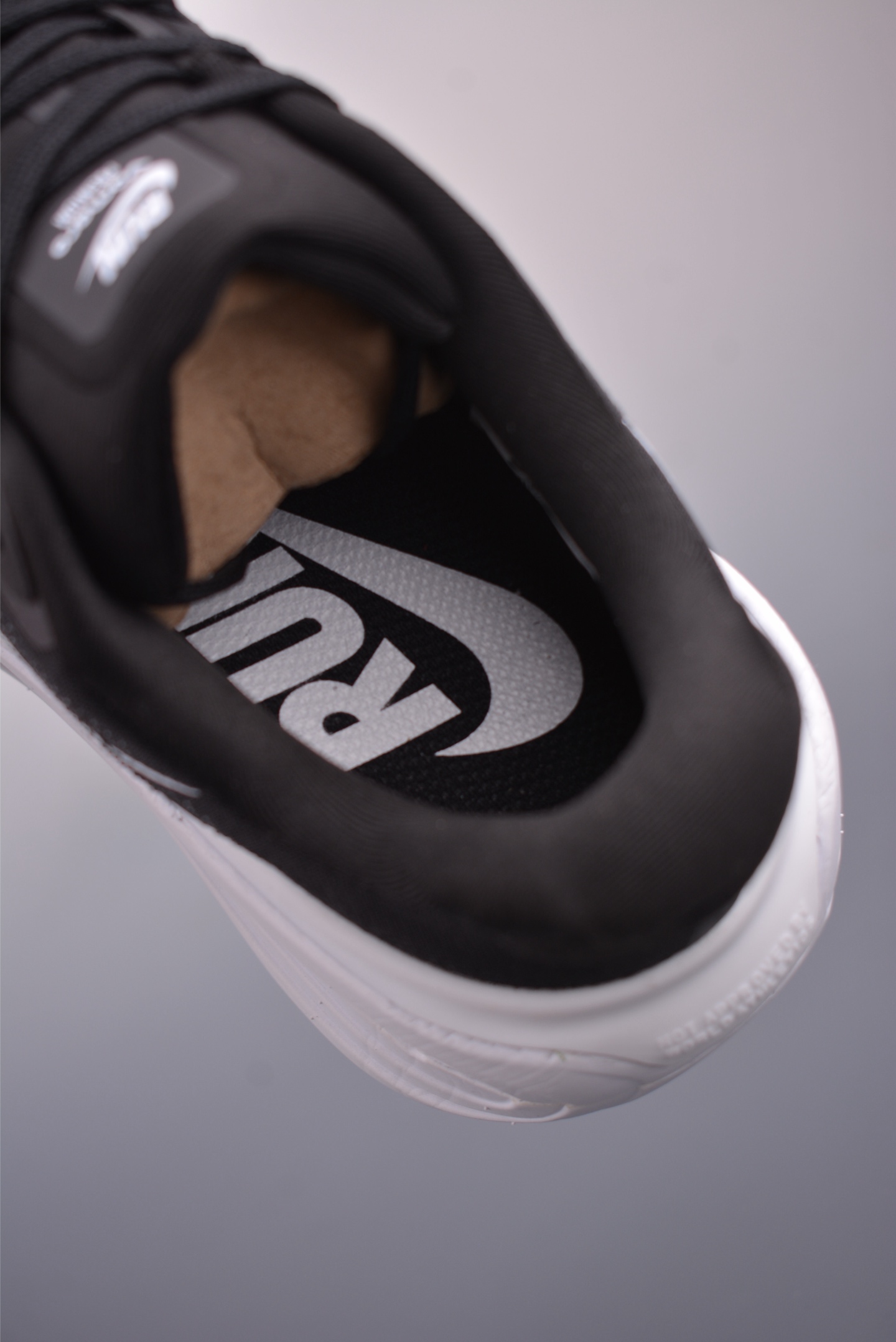 Nike Vomero premium Air气垫40周年 舒适百搭防滑耐磨 支撑缓震低帮 休闲跑步鞋 HM5973-400