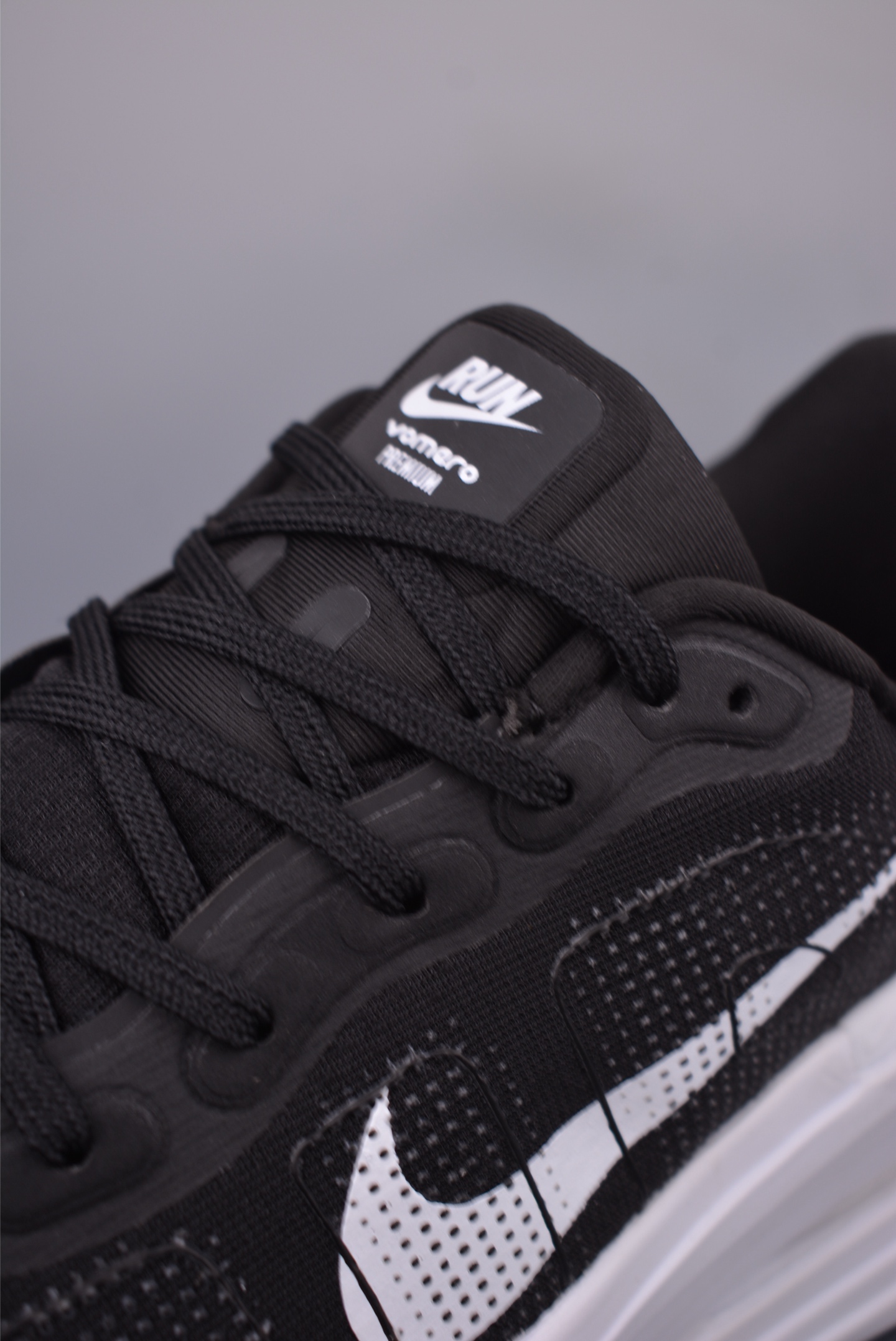 Nike Vomero premium Air气垫40周年 舒适百搭防滑耐磨 支撑缓震低帮 休闲跑步鞋 HM5973-400