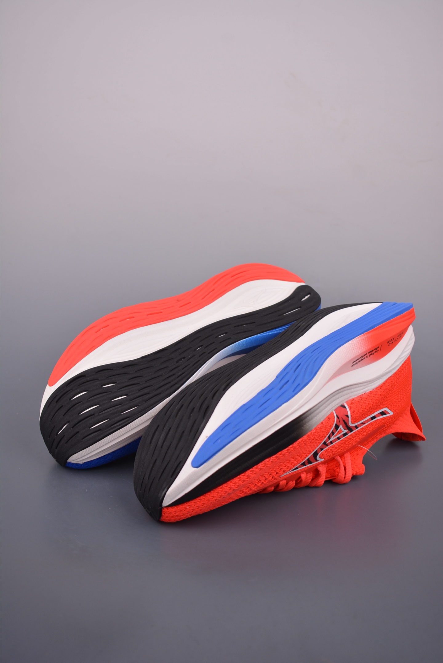 Mizuno Neo Zen Running Shoes: Breathable, Retro Style with Wave Cushioning 3 i1753395371745 4543 0 2
