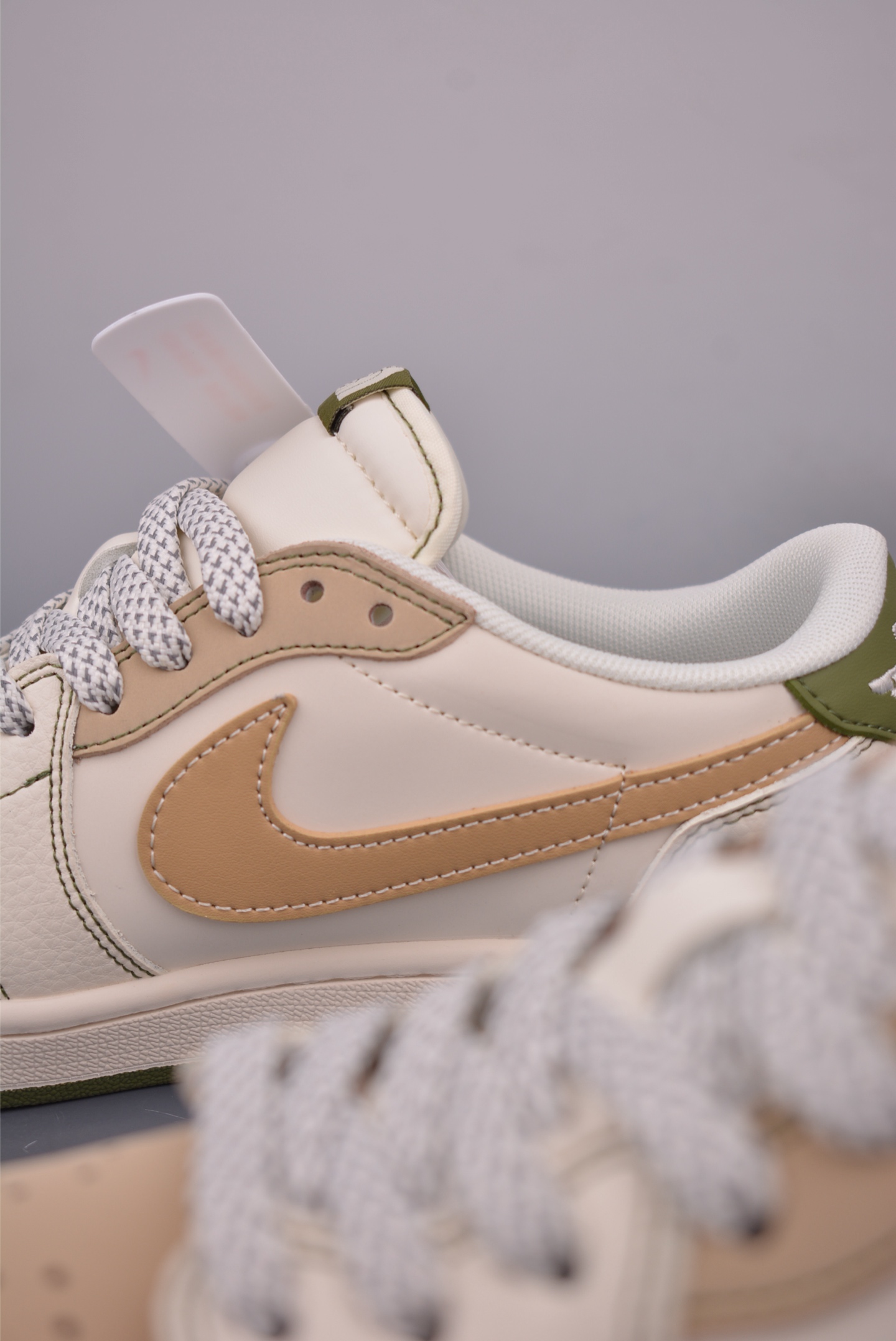Fragment x Travis Scott x The North Face Air Jordan 1 Low Collab Sneakers 8 i1753398266501 1815 0 7