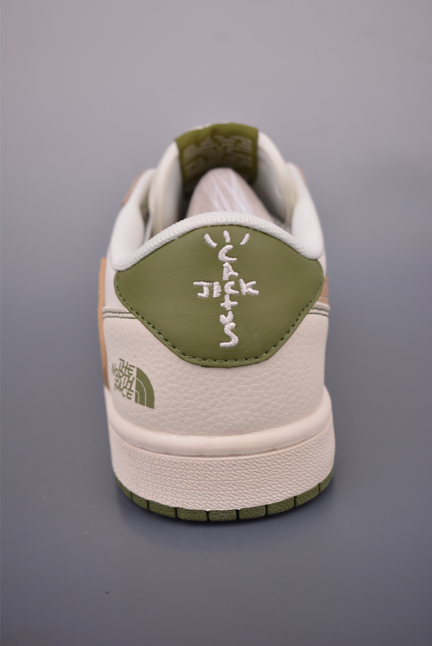 Fragment x Travis Scott x The North Face Air Jordan 1 Low Collab Sneakers 4 i1753398271944 1095 0 3