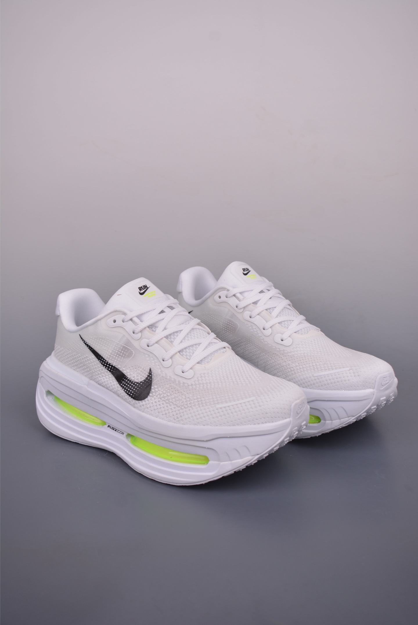 Nike Vomero Premium Air Cushion Running Shoes - Comfortable, Durable, and Stylish 2 i1753483398214 3249 0 0