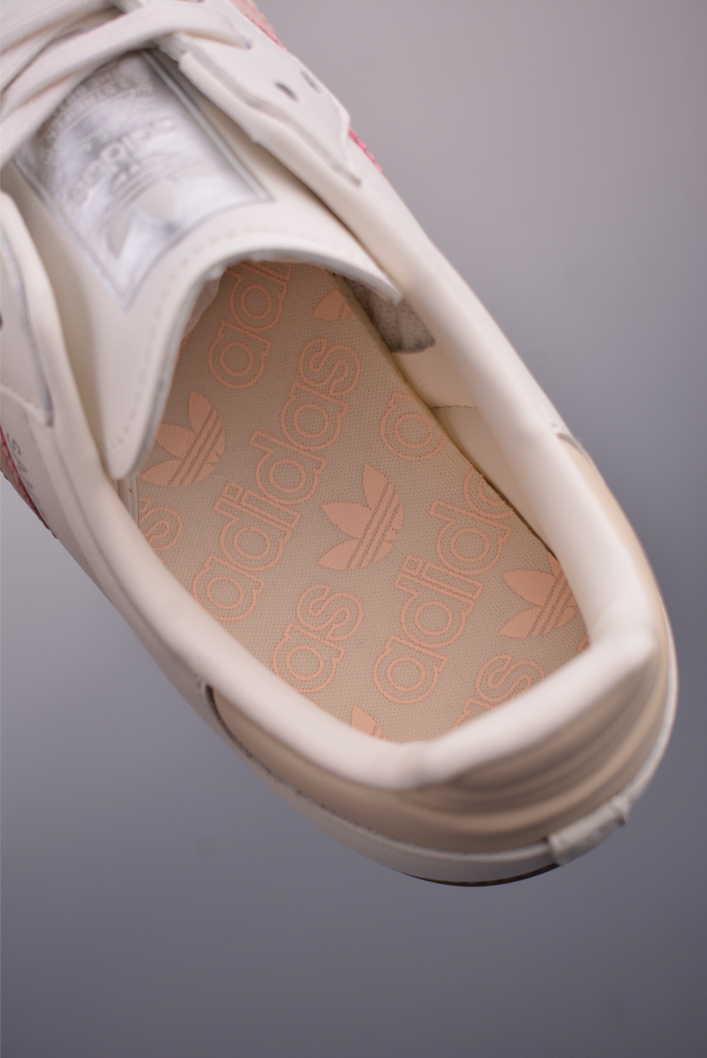 Adidas Samba OG Casual Sneakers - Comfortable and Stylish for Everyday Wear 10 i1753483953975 3027 0 8