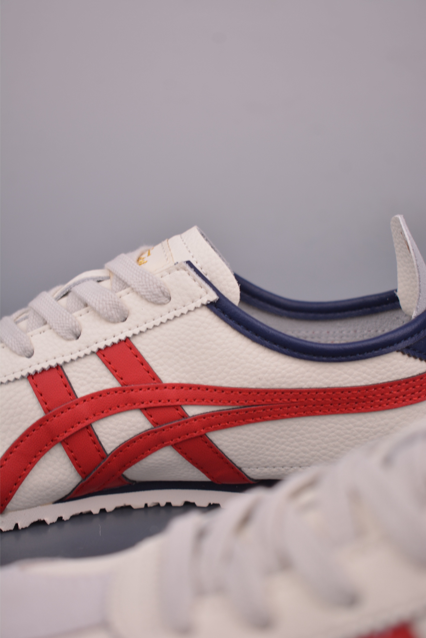 Onitsuka Tiger Mexico 66 Cream/Red Leather Low-Top Sneakers Unisex Sizes 8 i1753484942376 4516 0 7