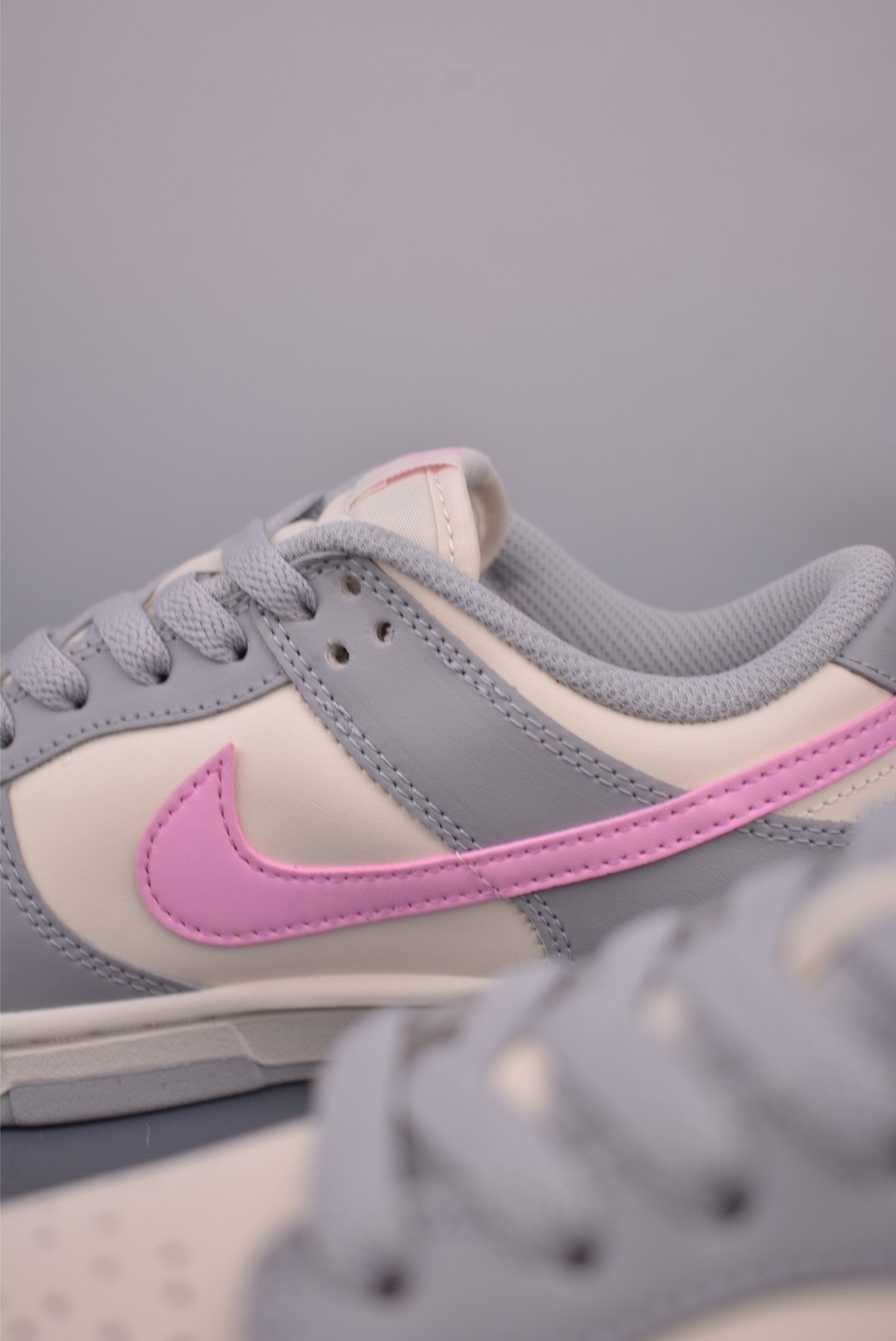 Nike SB Dunk Low: Premium Comfort & Style in Grey and Pink 9 i1753485170372 1504 0 7