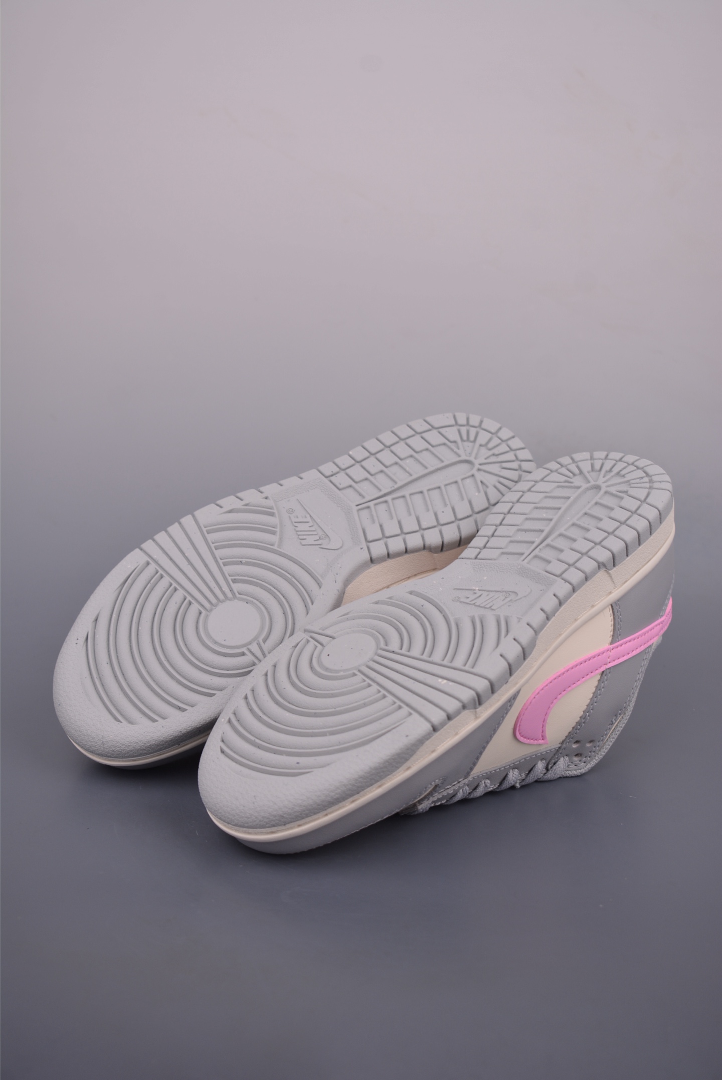Nike SB Dunk Low: Premium Comfort & Style in Grey and Pink 4 i1753485173382 1872 0 2